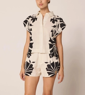 Selene Blouse | Atropa SunProtectiveClothing Selene Blouse | Atropa HypoallergenicConstruction NonIrritatingStitching