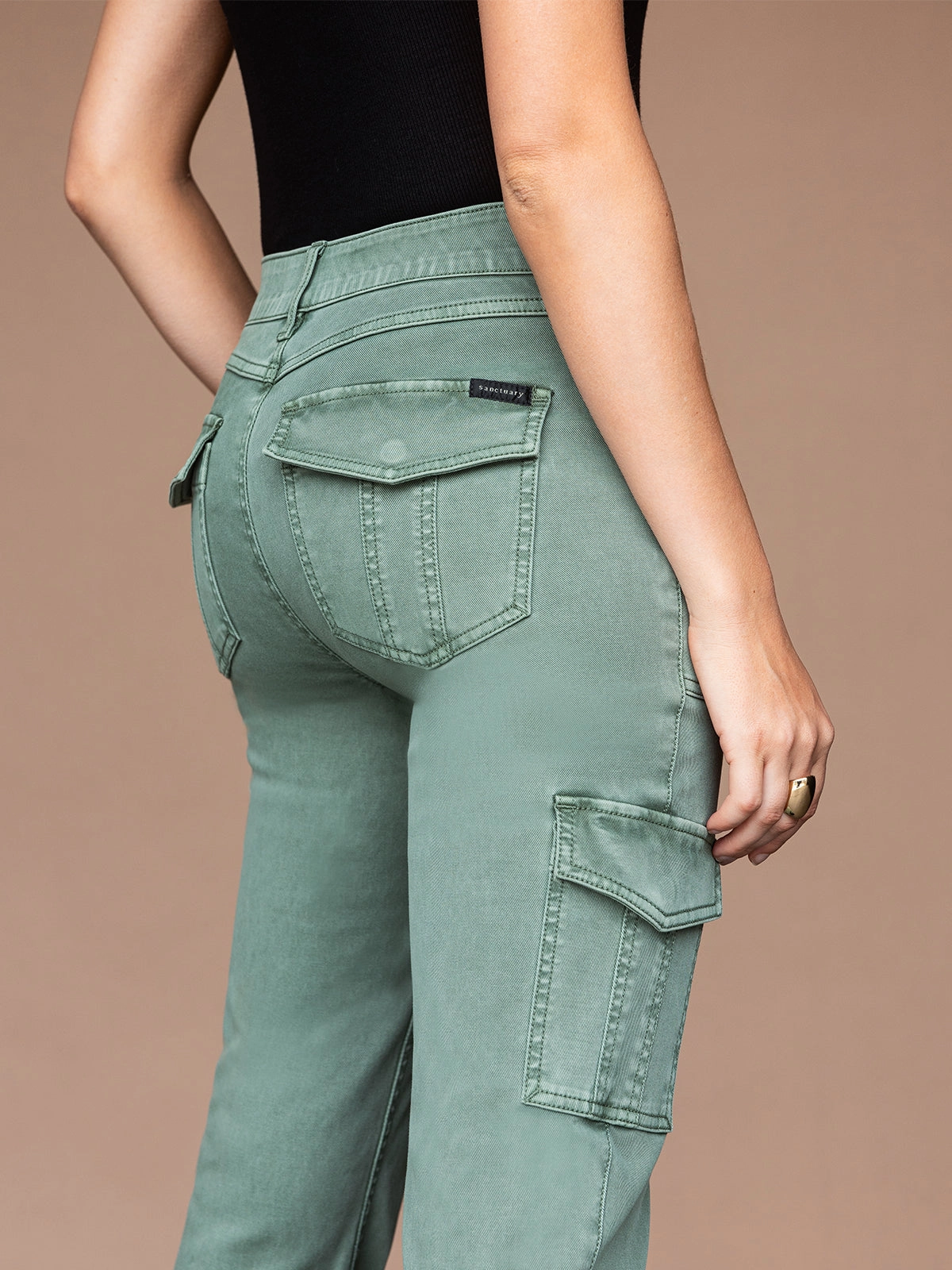Zero Waste Manufacturing Smart Layering Sculpted Hayden Cargo Standard Rise Pant Dark Spruce