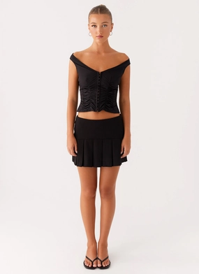 Shelby Pleated Mini Skirt - Black Quick Dry Material Shelby Pleated Mini Skirt - Black Laser cut