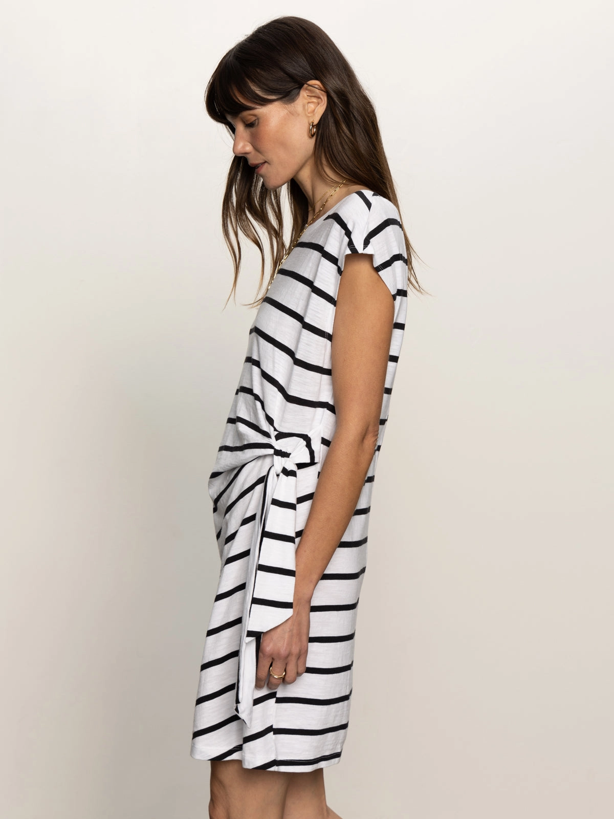 High-Low-Hem Trendy And Comfortable Side Tie T-Shirt Dress White Black Stripe