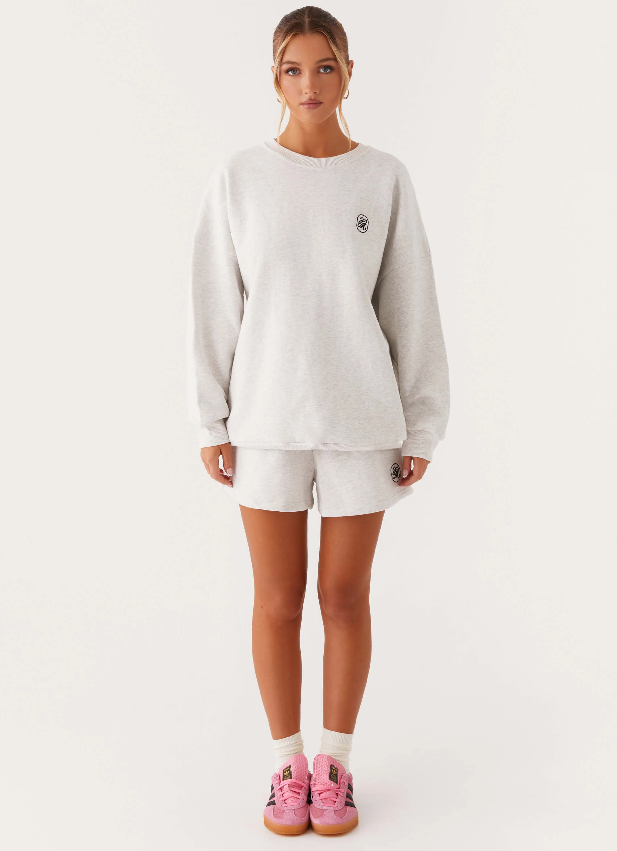 Signature Oversized Sweatshirt - Grey Fall Favorites