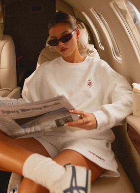 Signature Oversized Sweatshirt - Ivory Comfortable Style Signature Oversized Sweatshirt - Ivory Basic Style