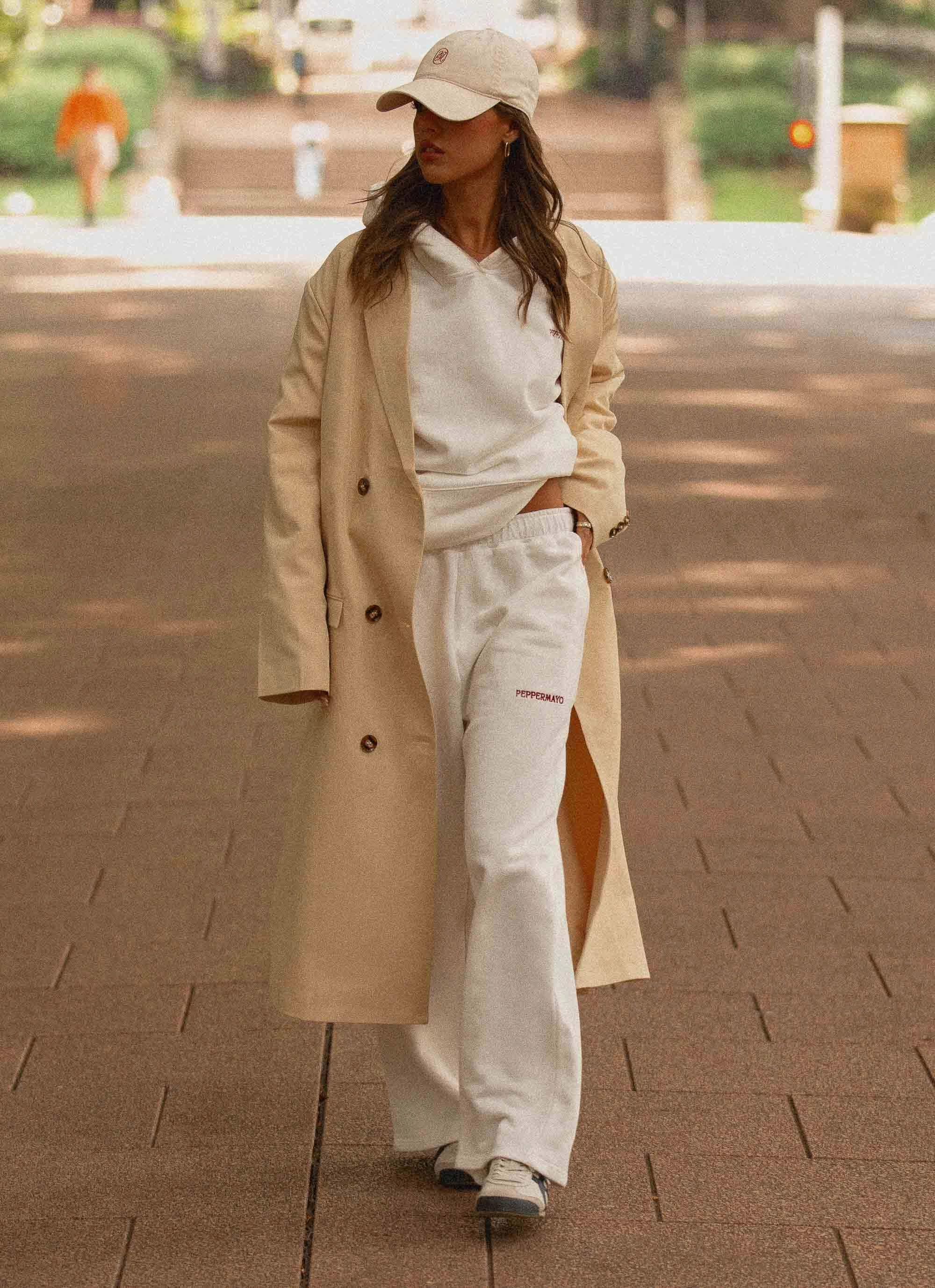 Signature Sweatpants - Ivory Versatile staple slim fit