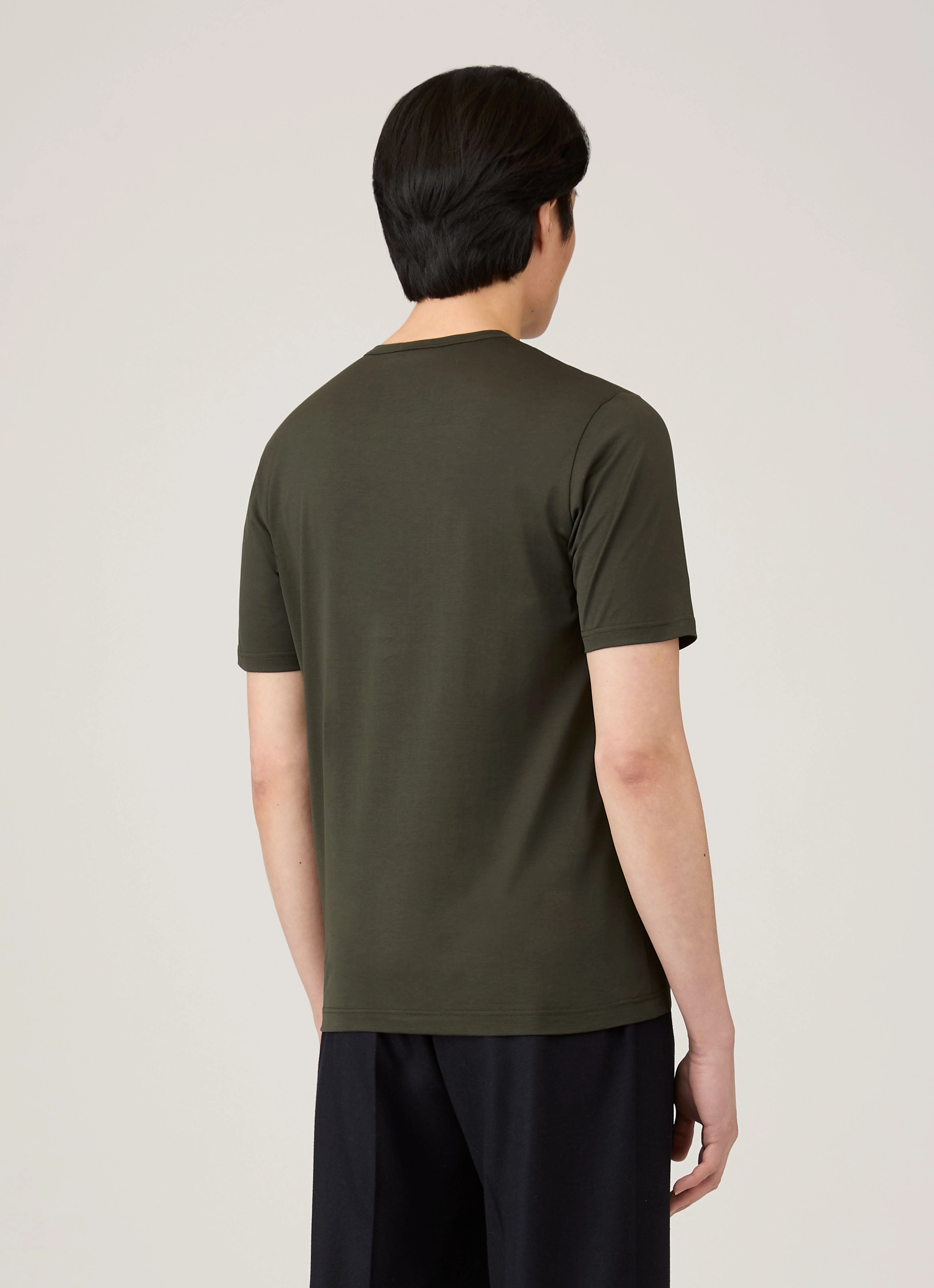 Men's Classic T-shirt in Dark Green Performance Wear Comfortable texture