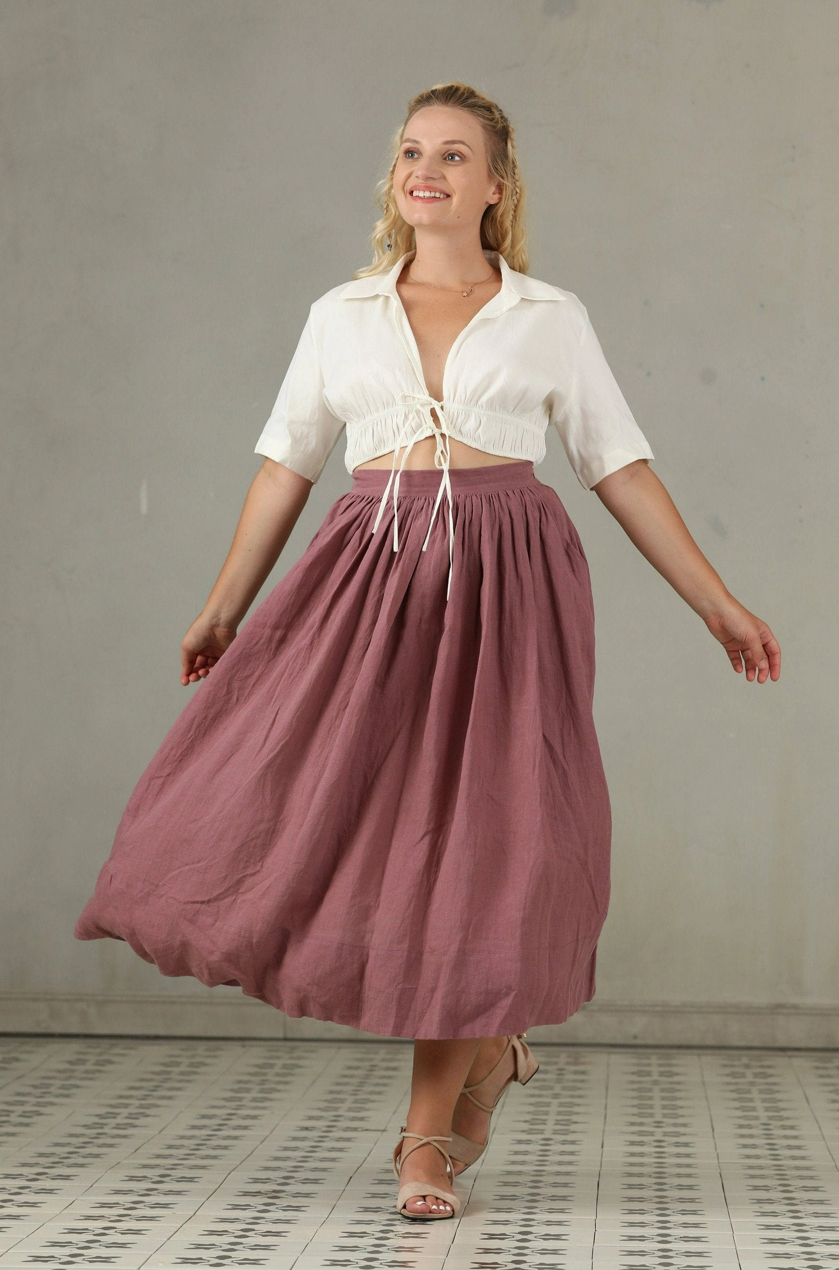 Impact Absorbing Back Panels Versatile Layering Weight Daisy 03 | PLUS SIZE Linen Skirt