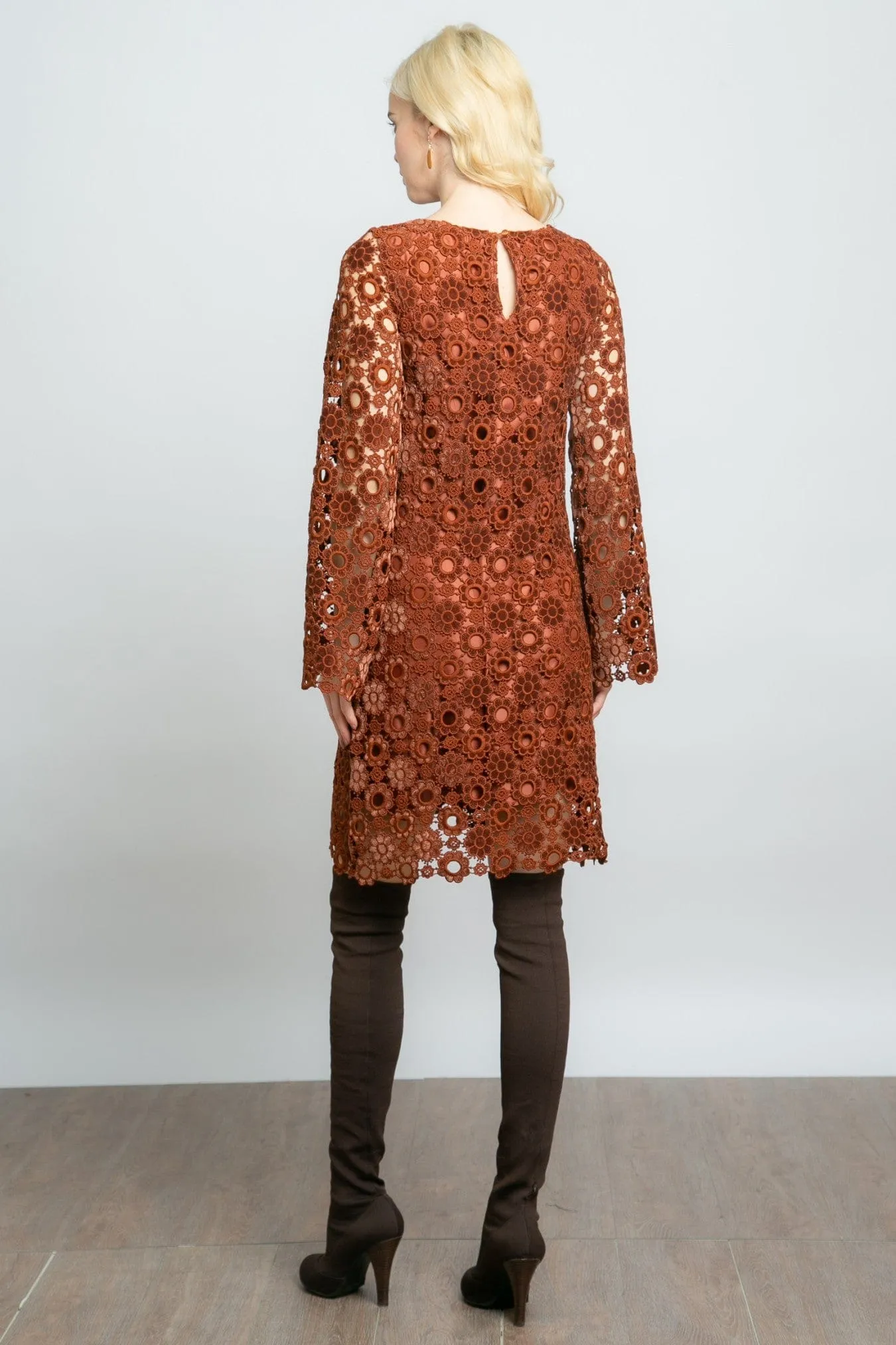 Edgy Twist Jirles Dress - Sumatra Lace