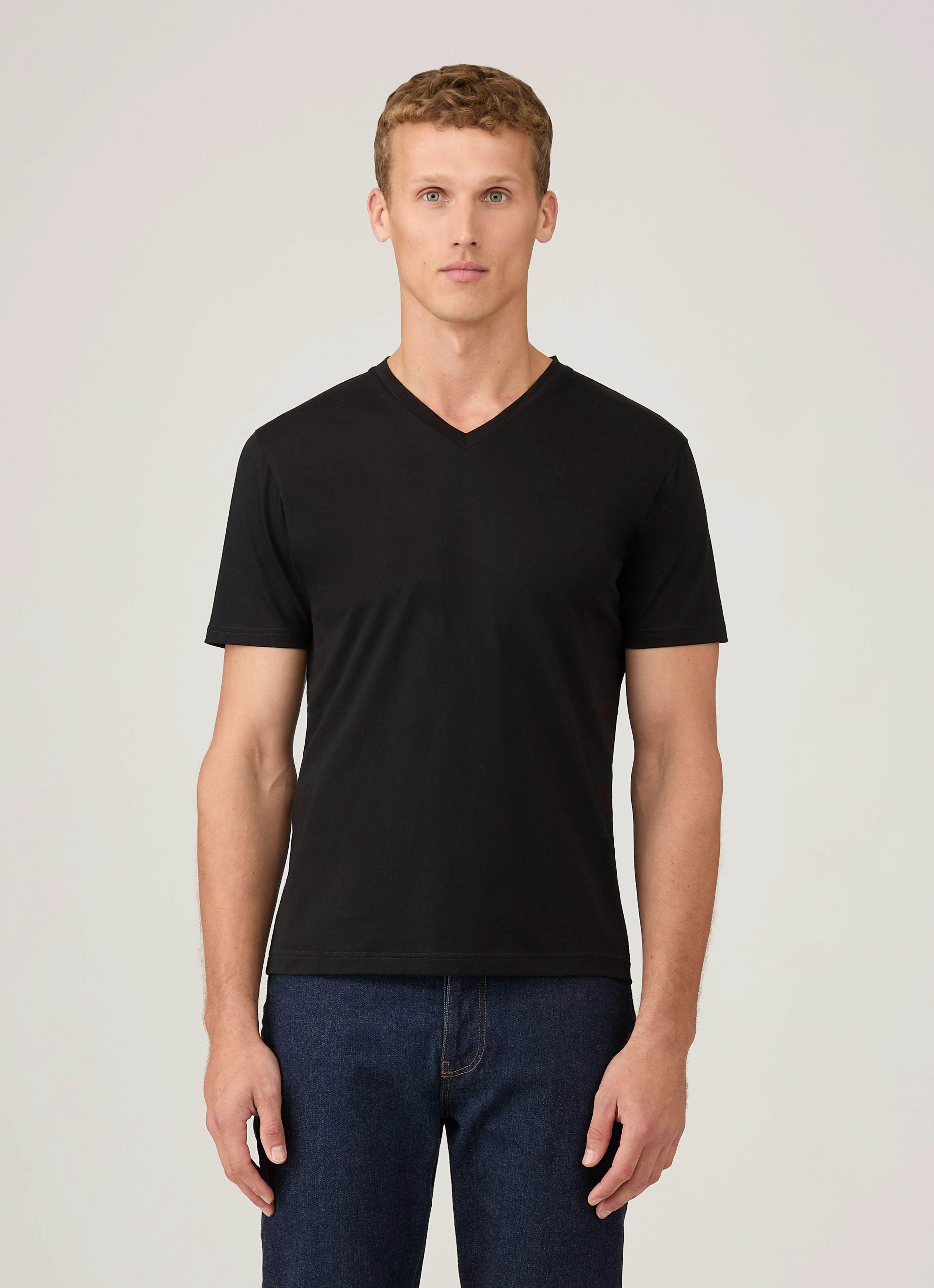 UVProtectionFinish Brushed Interior Lining Men's Riviera V-neck T-shirt in Black
