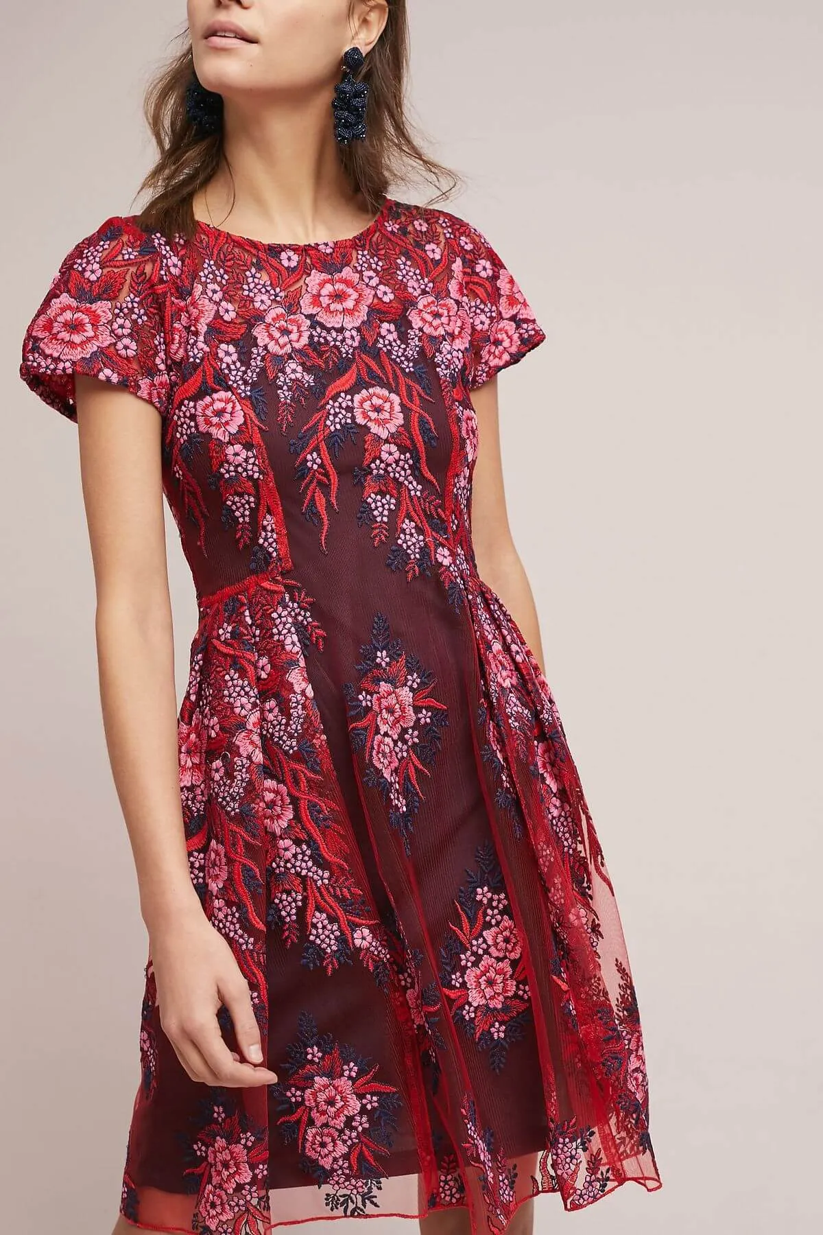 Romance Soul Rosa Lace Dress