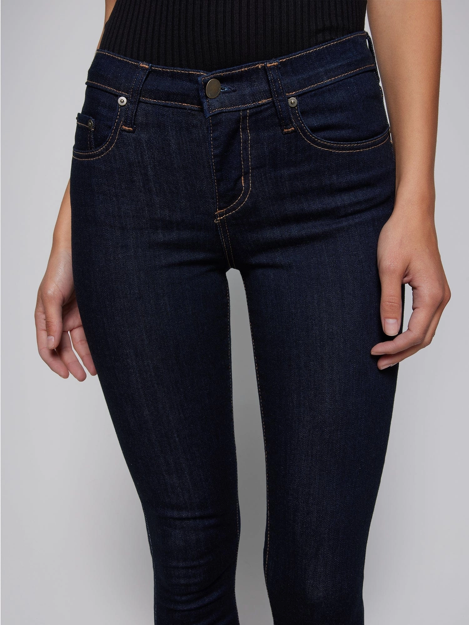 Waterless Wash Technology Base Outfit Geo Skinny Ankle Nuveau