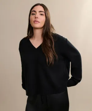Soft Comfort Simone V-Neck Trendy Look Layered Chic Simone V-Neck