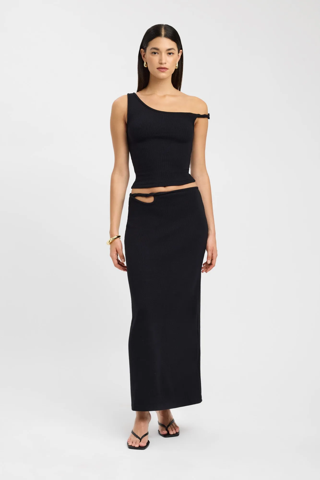 Finn Skirt Chill Look