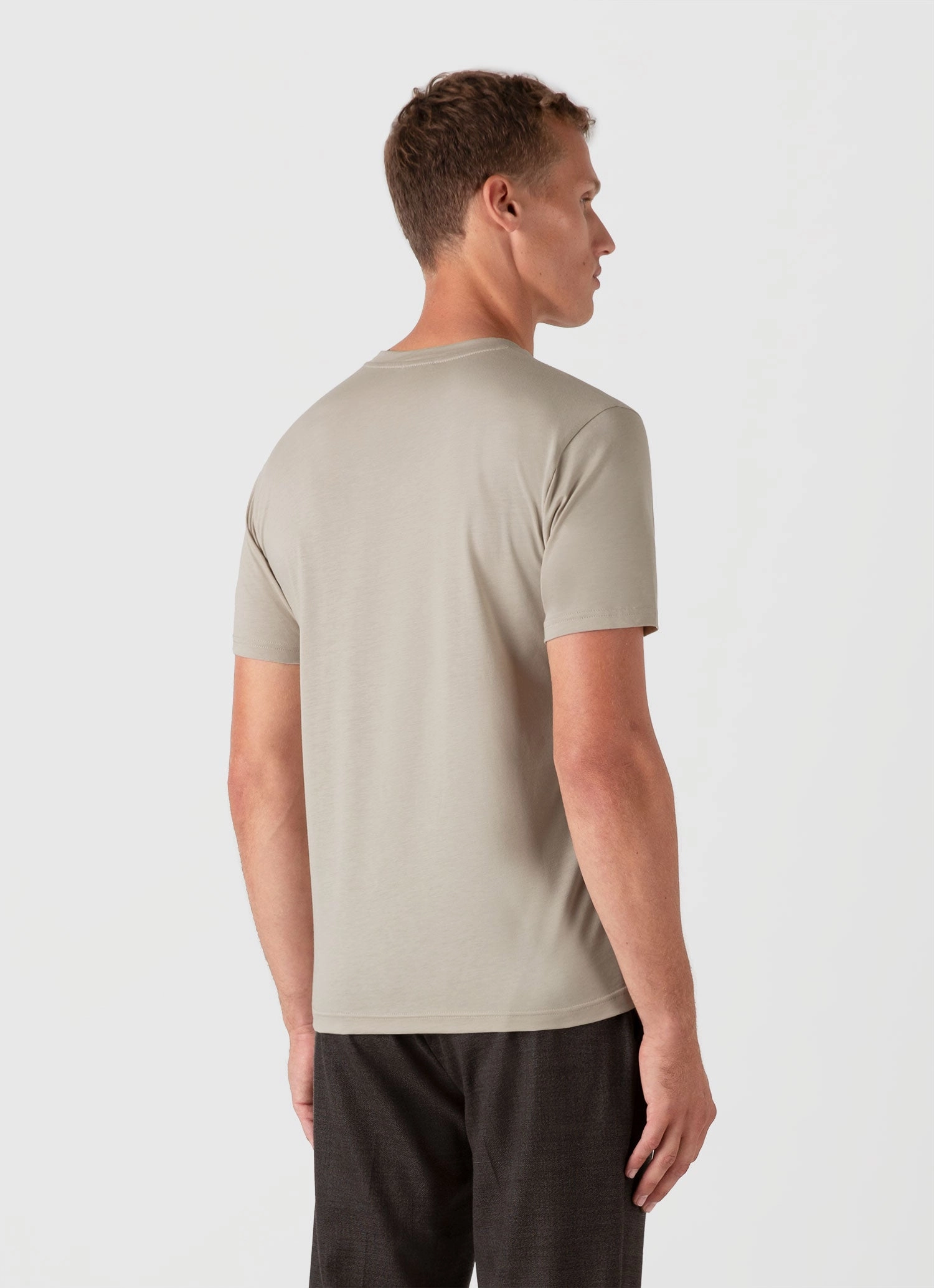 Cozy Comfort Look Men's Riviera Midweight T-shirt in Ash Grey