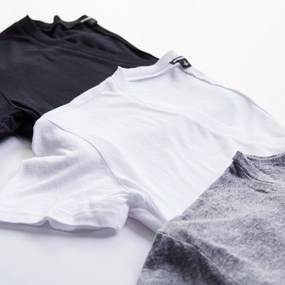 Soft touch finish Relaxed V Set Bound Seam Edges Relaxed V Set