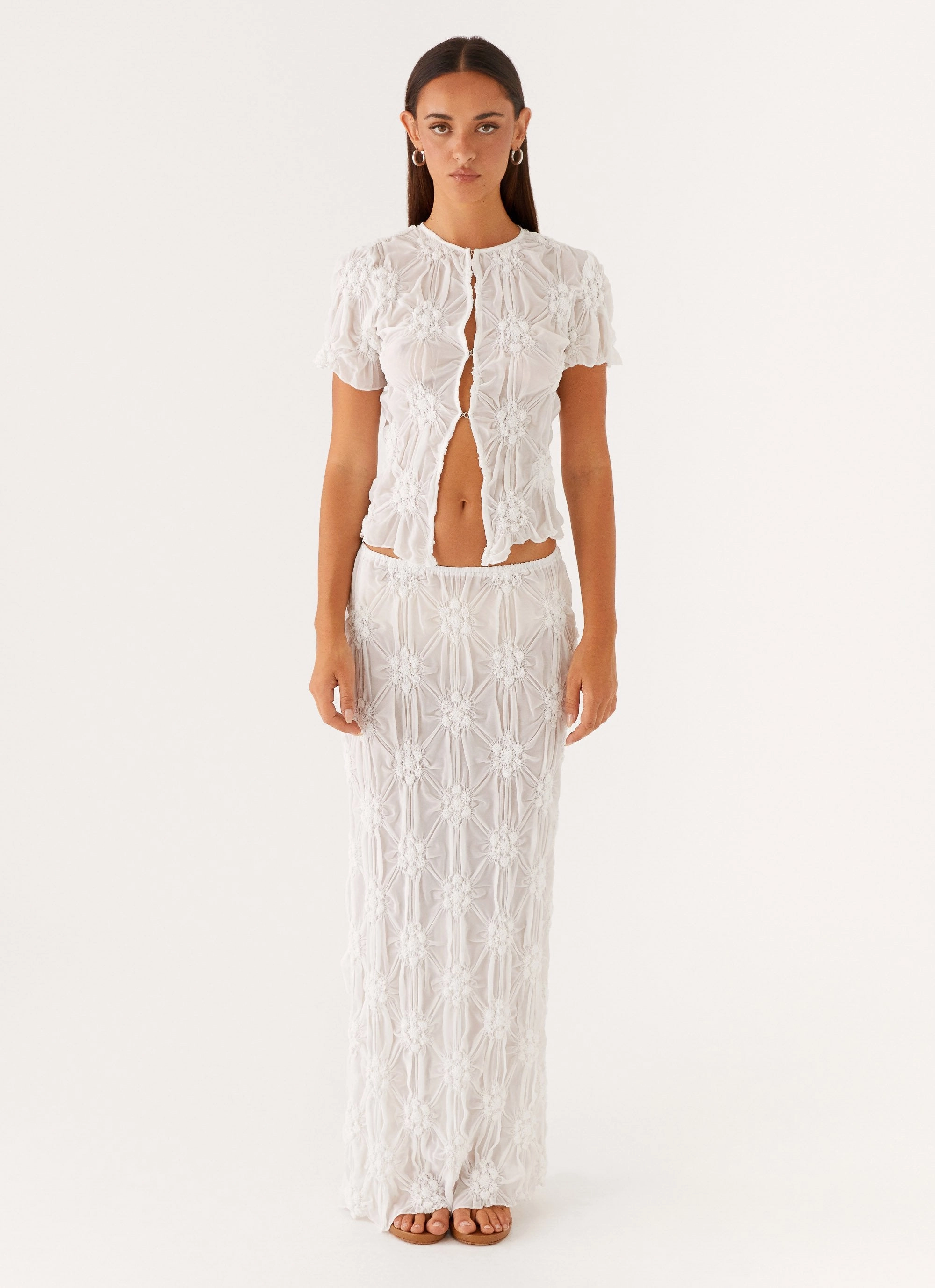 Effortlessly Top - Ivory VersatileNeckline