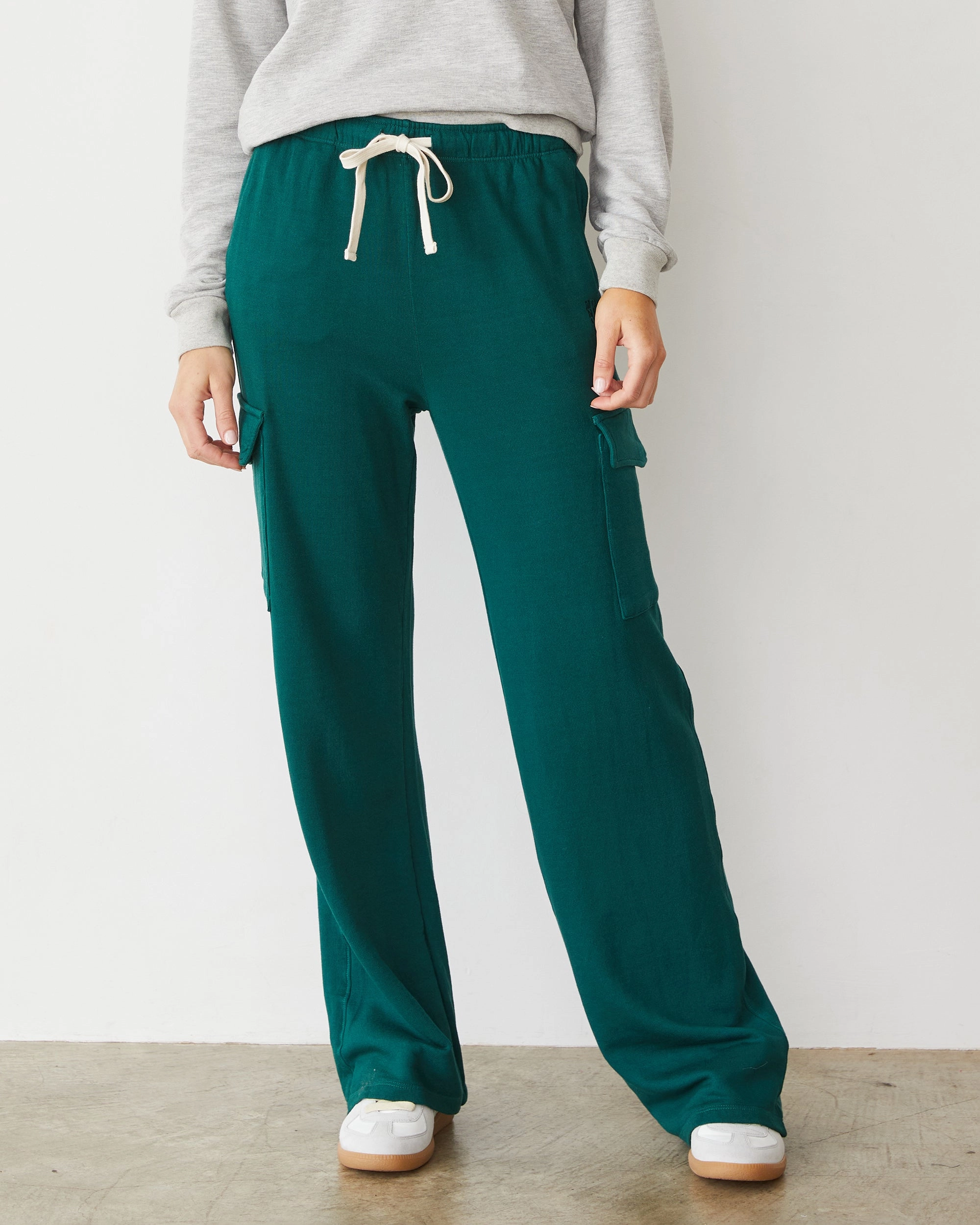 Relaxed Look Basic Look Softfleece Straight Leg Cargo Sweat