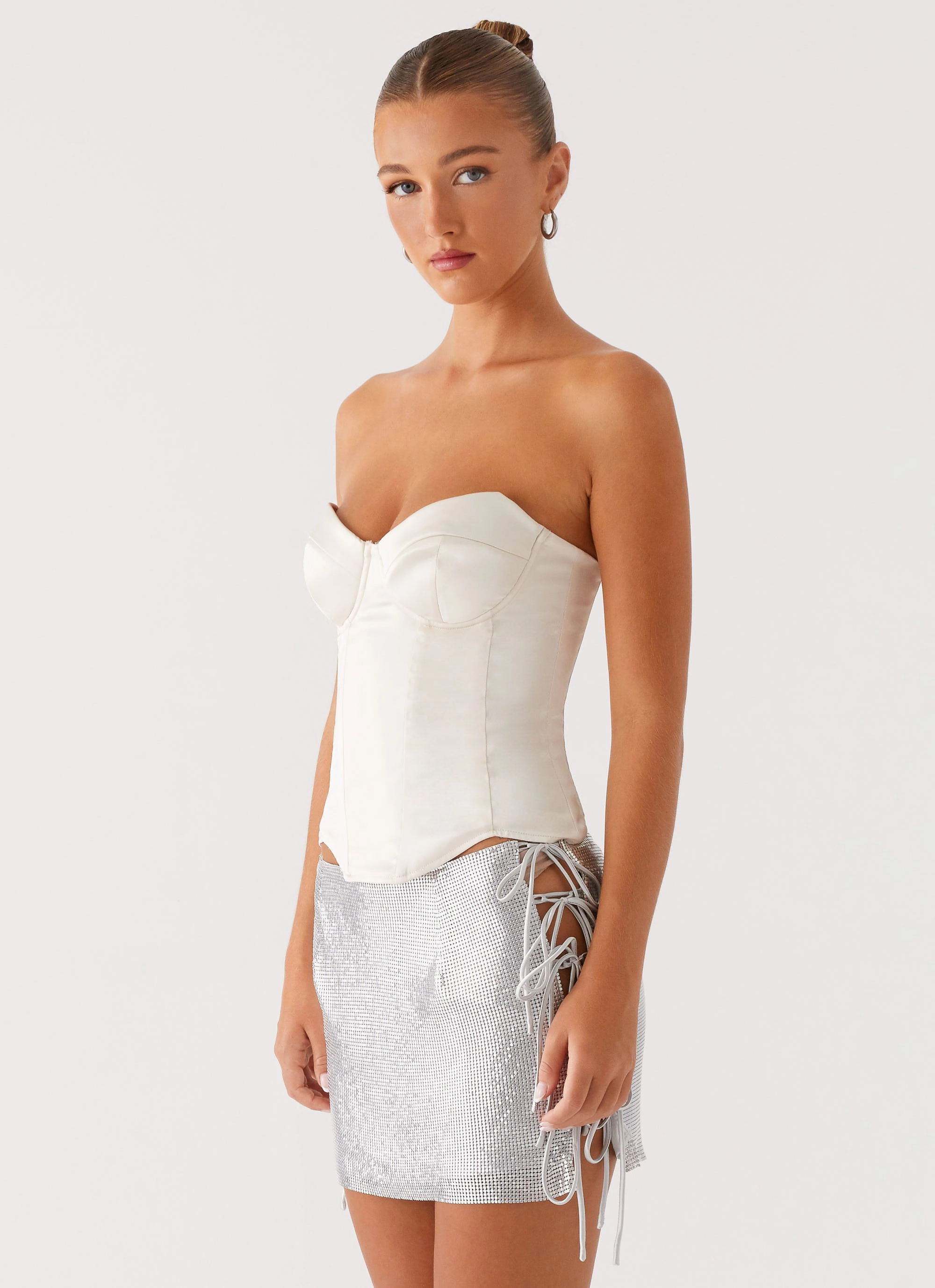 Radar Satin Corset - Ivory High Neckline Structure Soft Touch