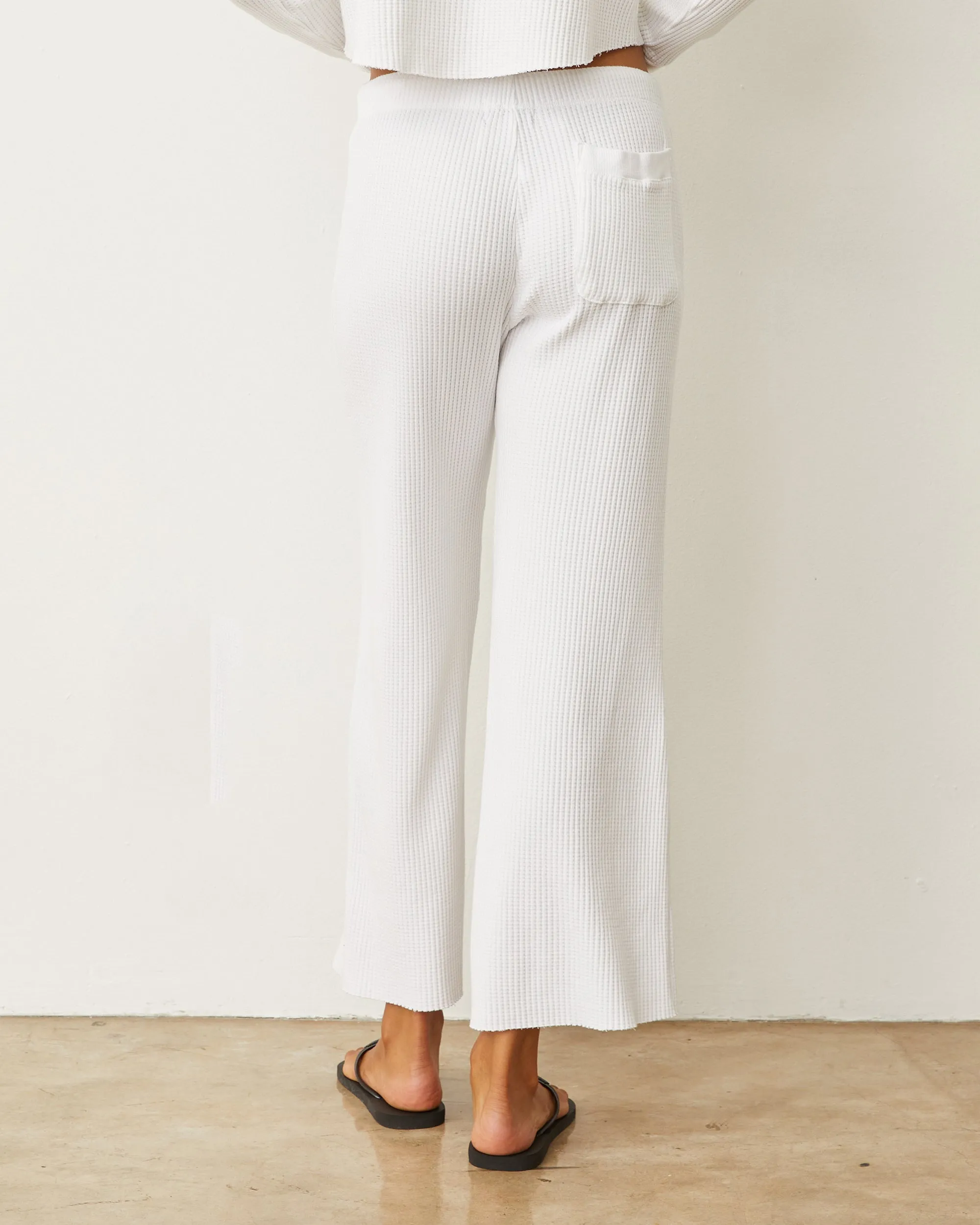 Seamless Comfort Waffle Crop Lounge Sweat