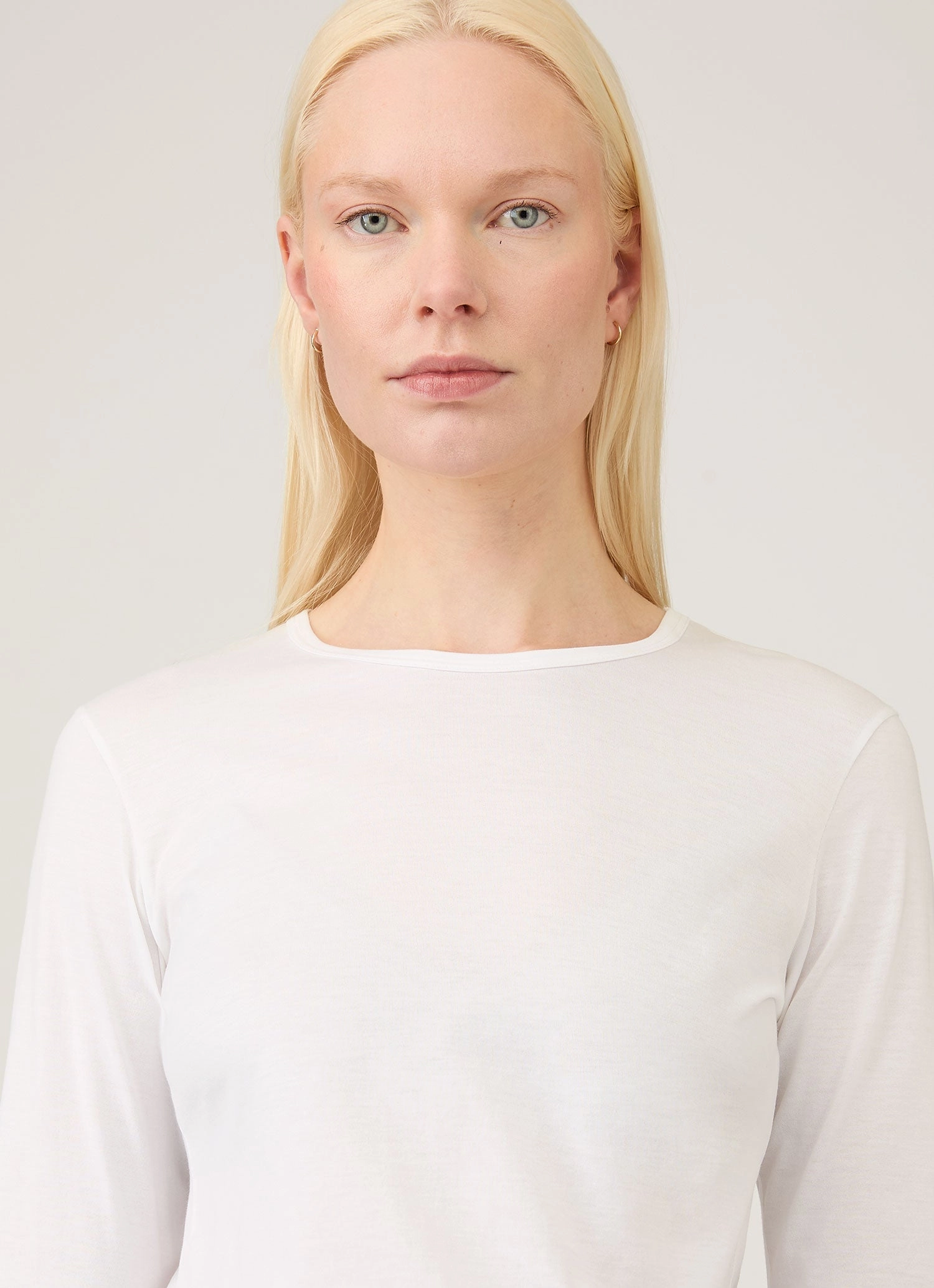 Casual Ease Women's Long Sleeve Classic T-shirt in White