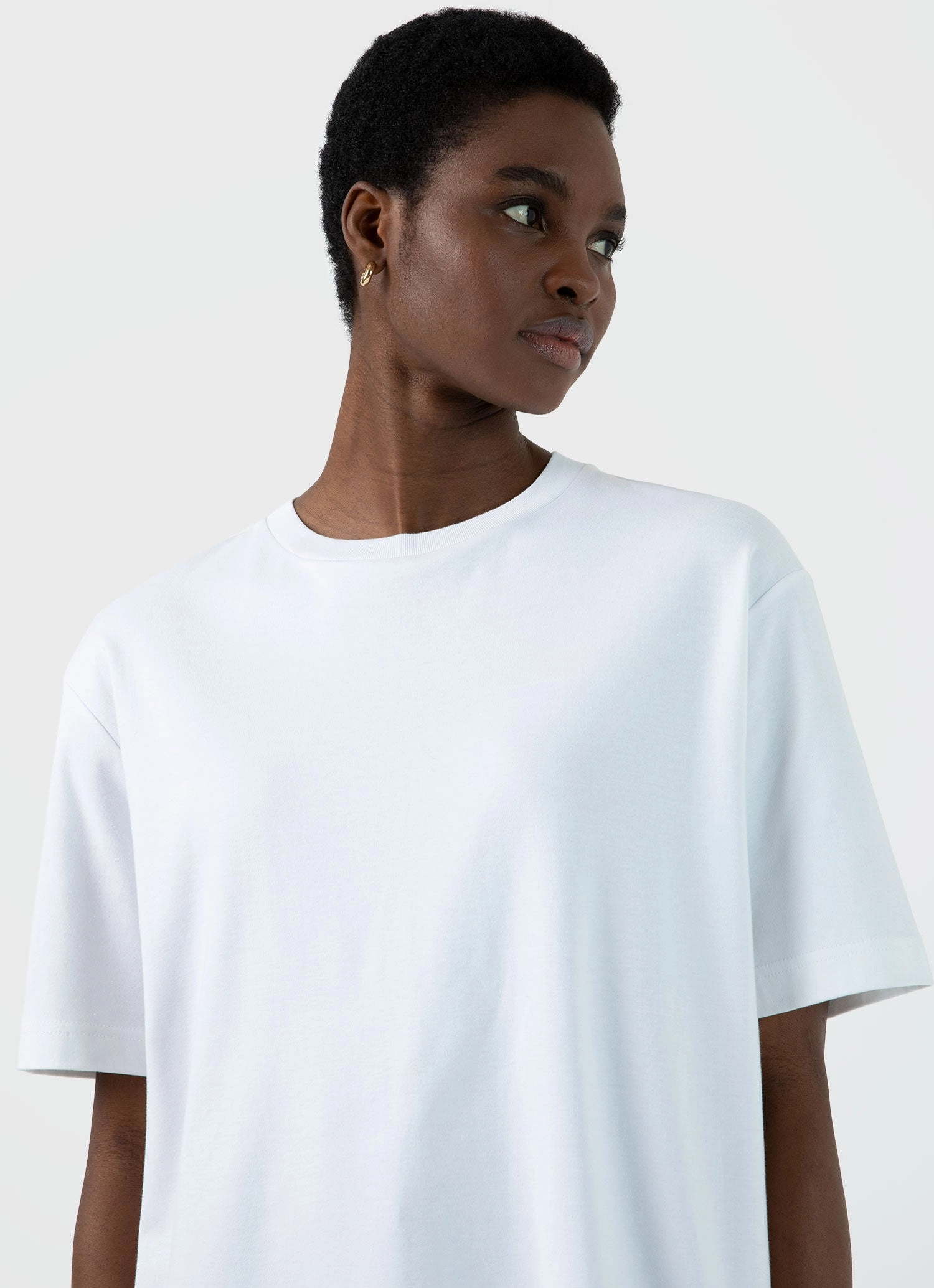 Women's Oversized Heavyweight T-shirt in White Subtle Logo Placement