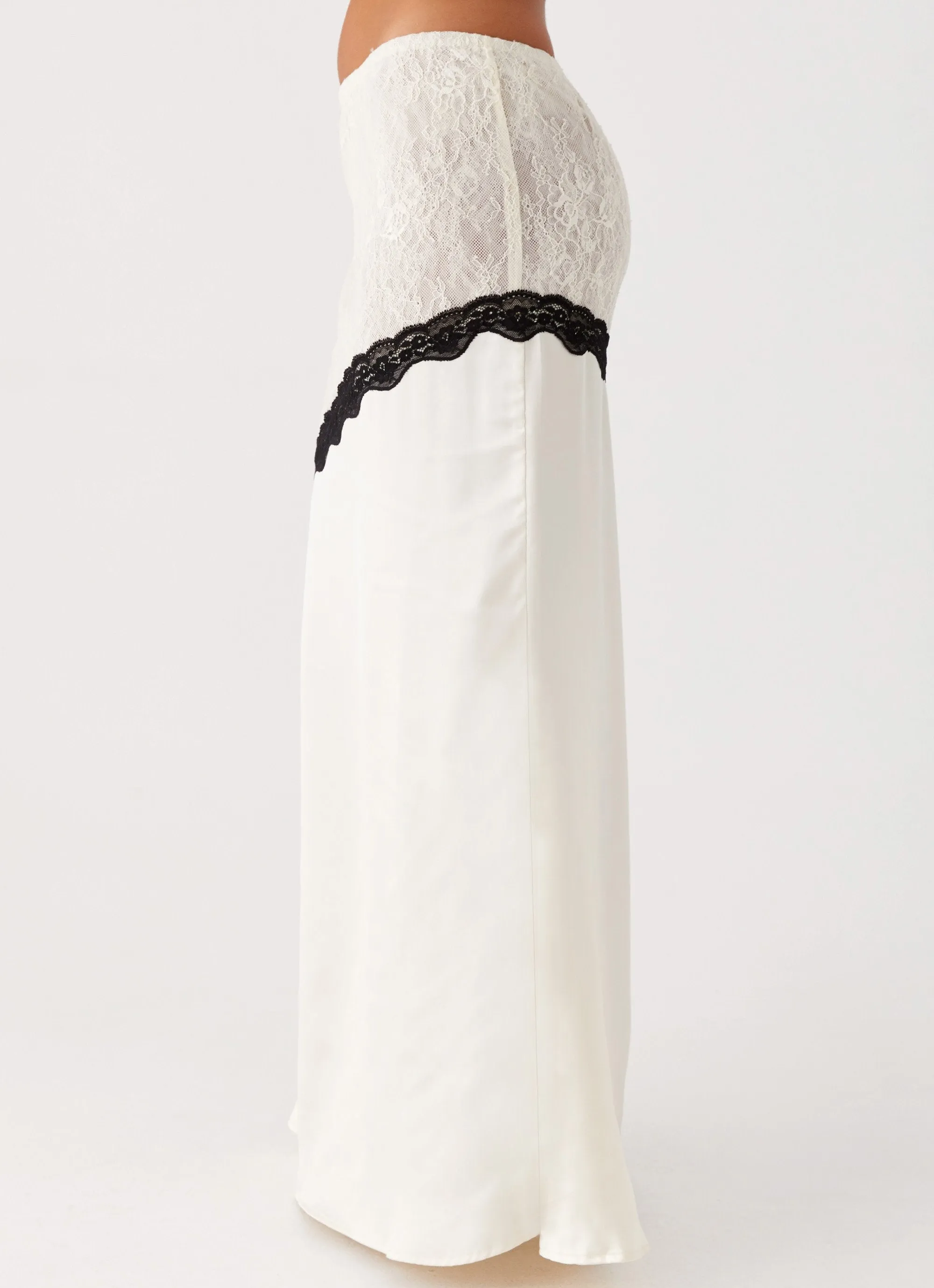 Duet Lace Maxi Skirt - Ivory Low Profile Fasteners Stylish Waistband