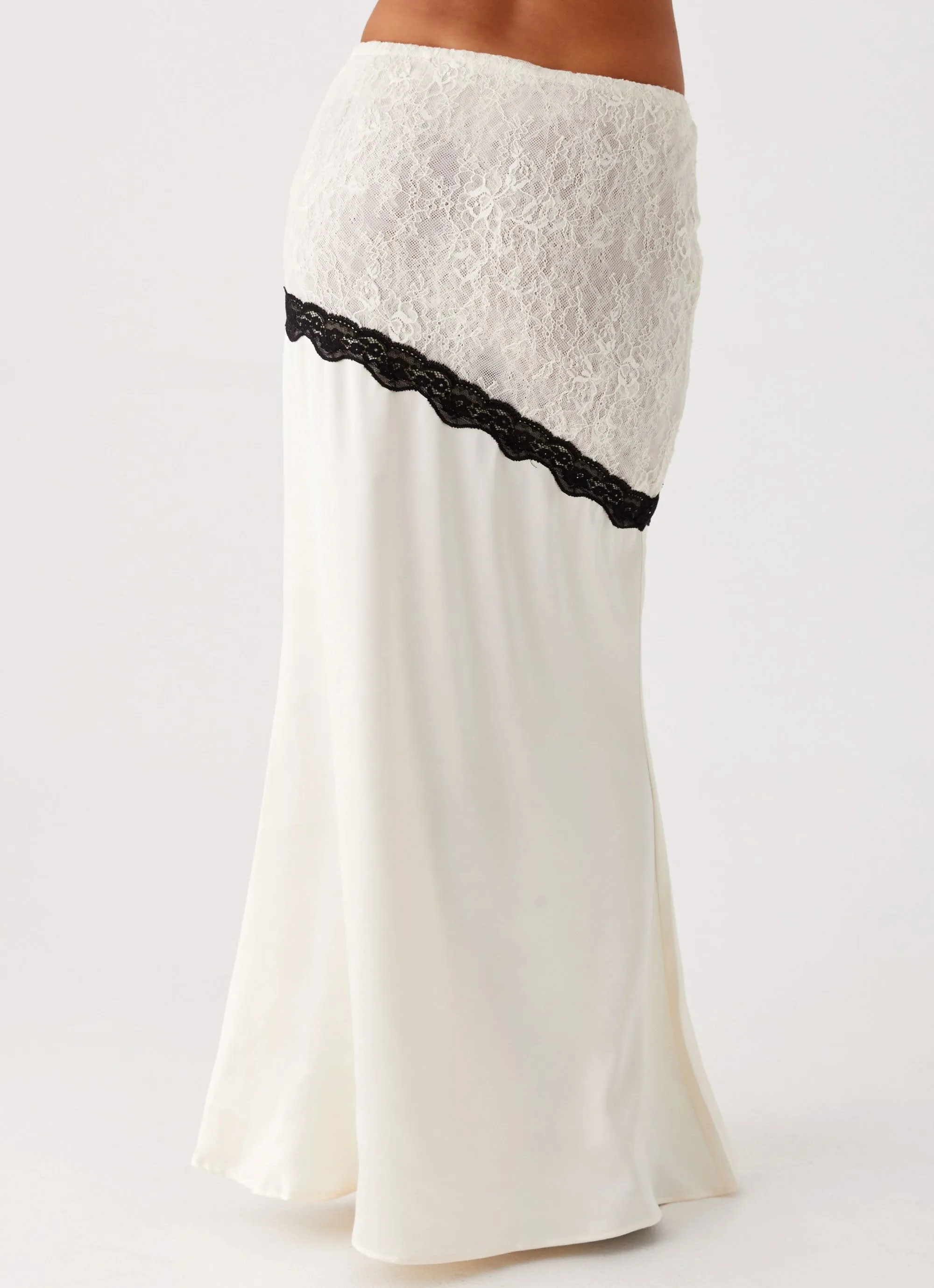 Duet Lace Maxi Skirt - Ivory Stylish Comfort