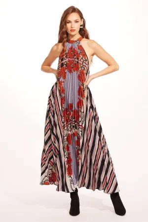 Star Motif Colette Pleated Maxi Dress - Arabesque Colette Pleated Maxi Dress - Arabesque Bold Mood