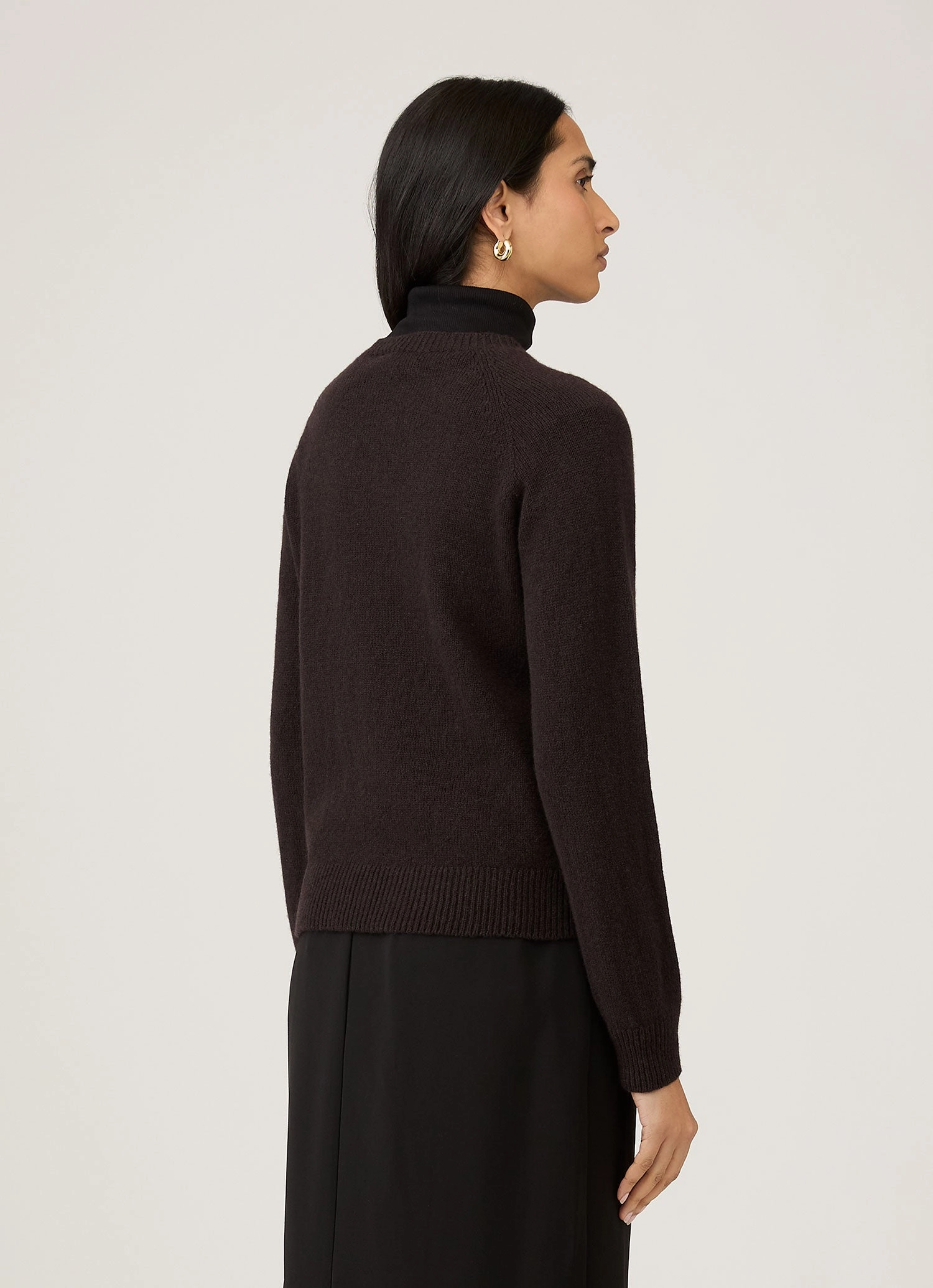 Women's Lambswool Crew Neck Jumper in Truffle Subtle Fit FastDrying Textured Weave