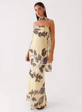 Layered Movement Seasonal Style Under The Pagoda Maxi Dress - Buttercream Leaf Print