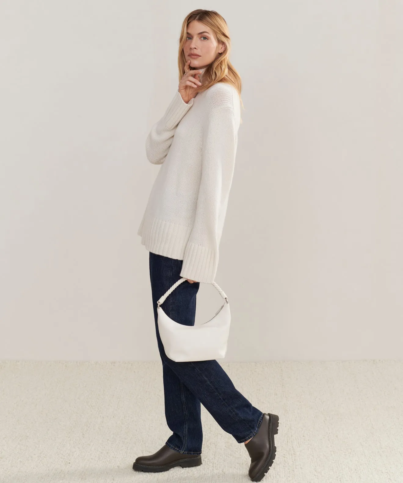 NonScratchyLining Timeless Cut Cashmere Jet Turtleneck