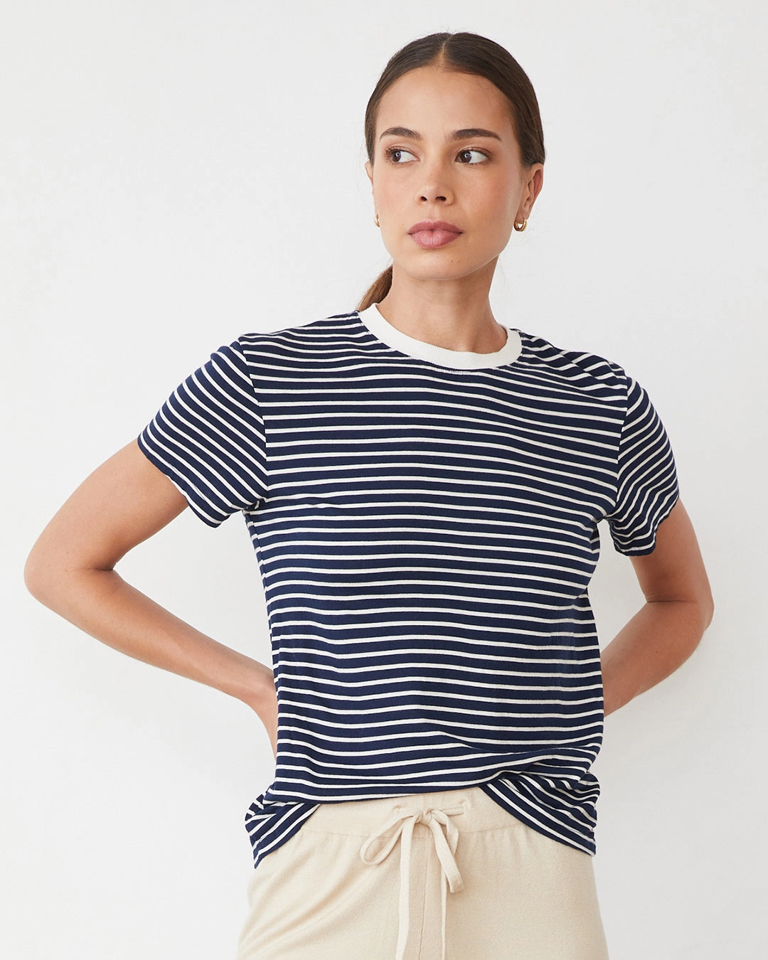 Non Restrictive Cut ZipperedPockets Stripe Basic Crew