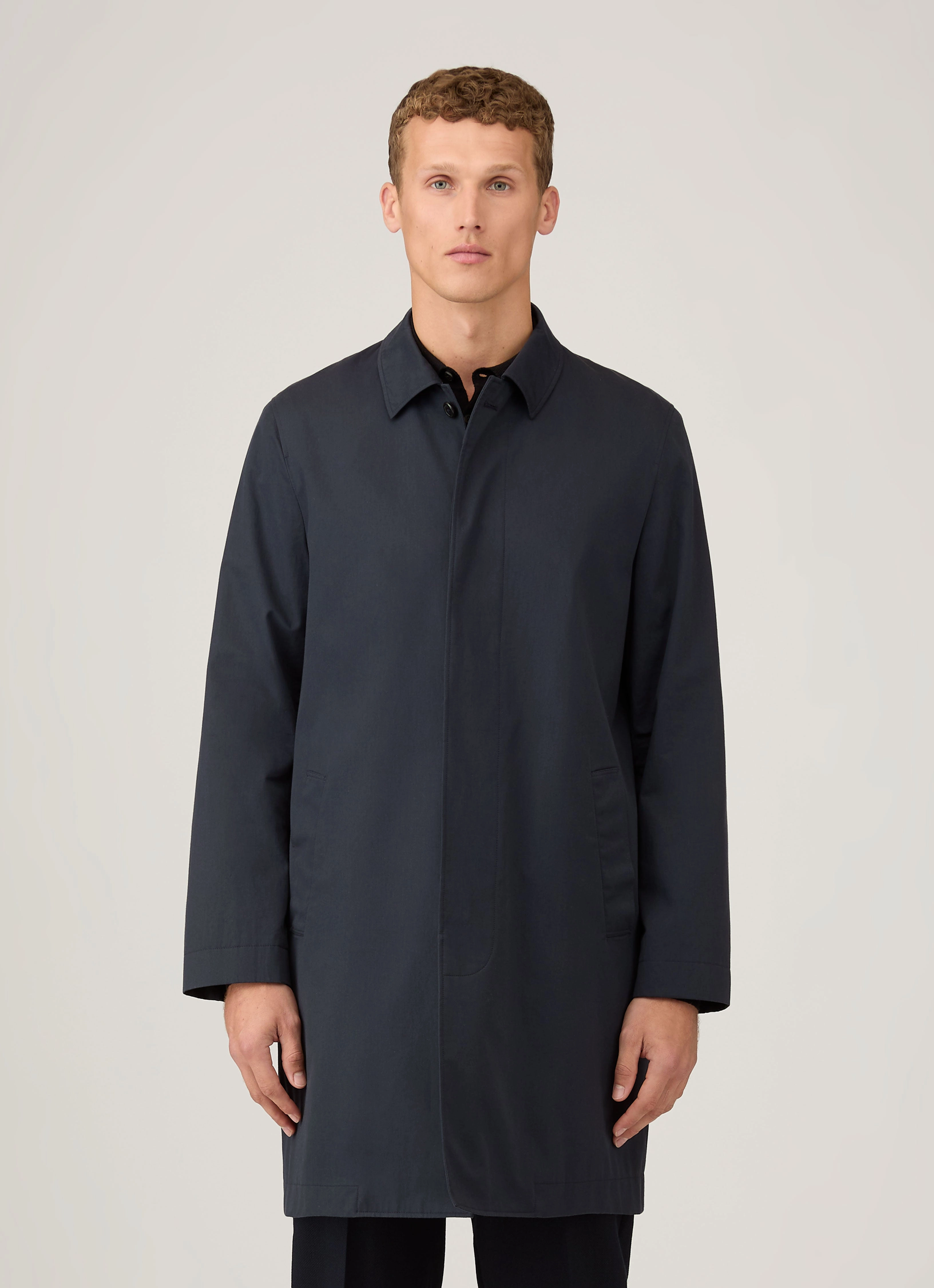 Primaloft Insulation Men's Showerproof Cotton Mac in Navy