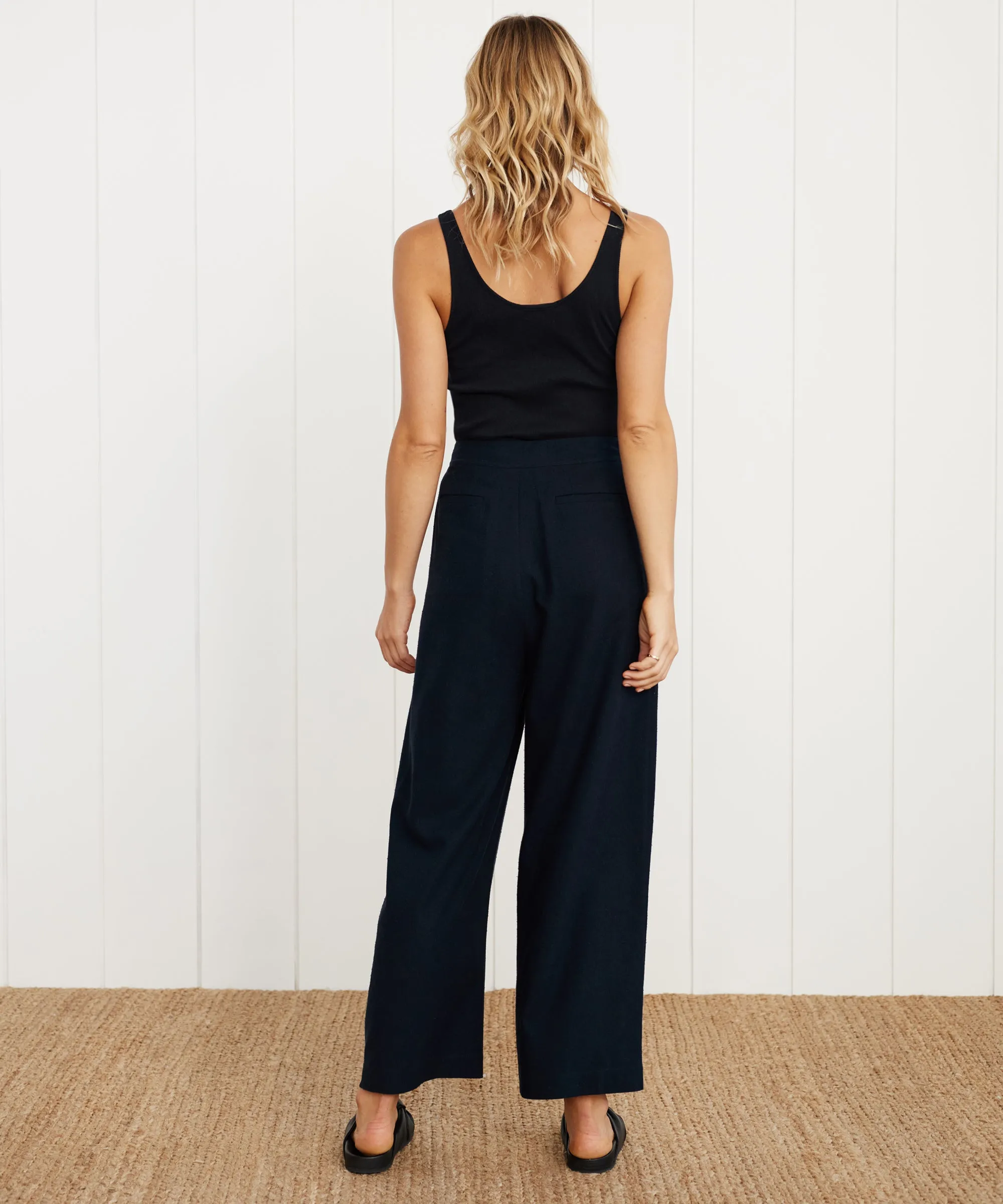 Relaxed Trouser Dynamic Flex Panels Clean Finish