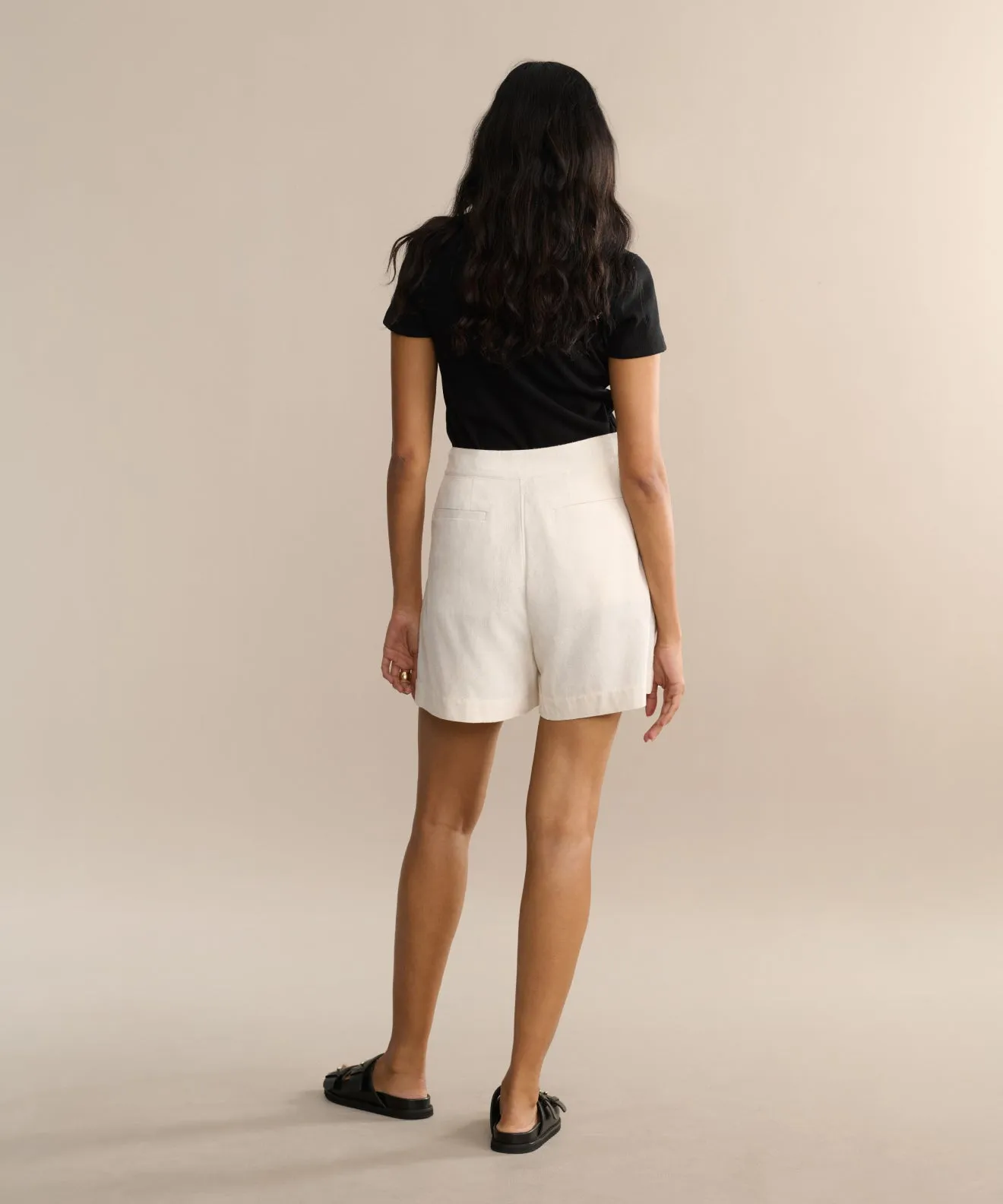 Perfect Fit Adjustable loop Pleated Short