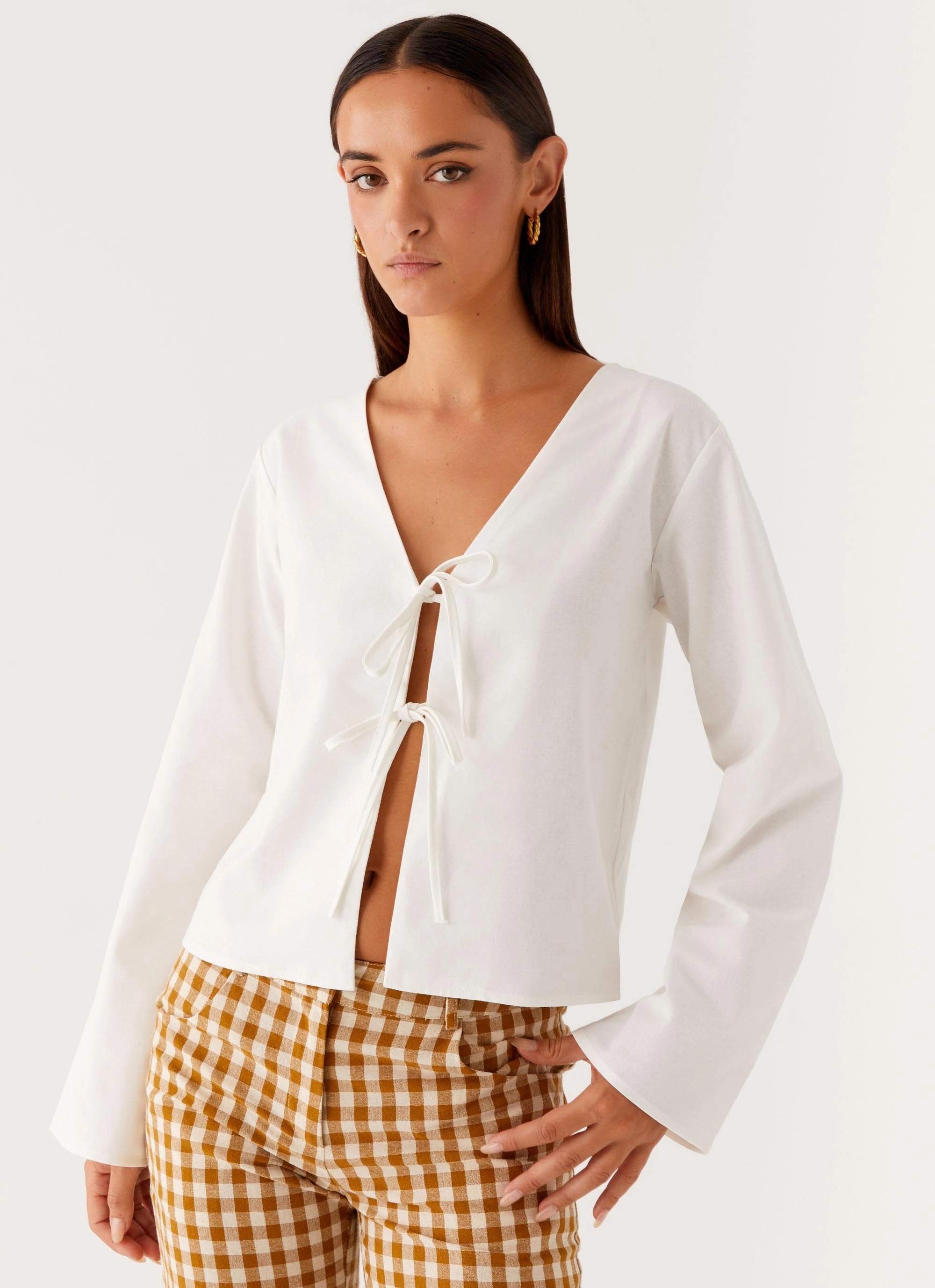 Ribbed collar OdorResistant Isabelle Tie Front Top - White
