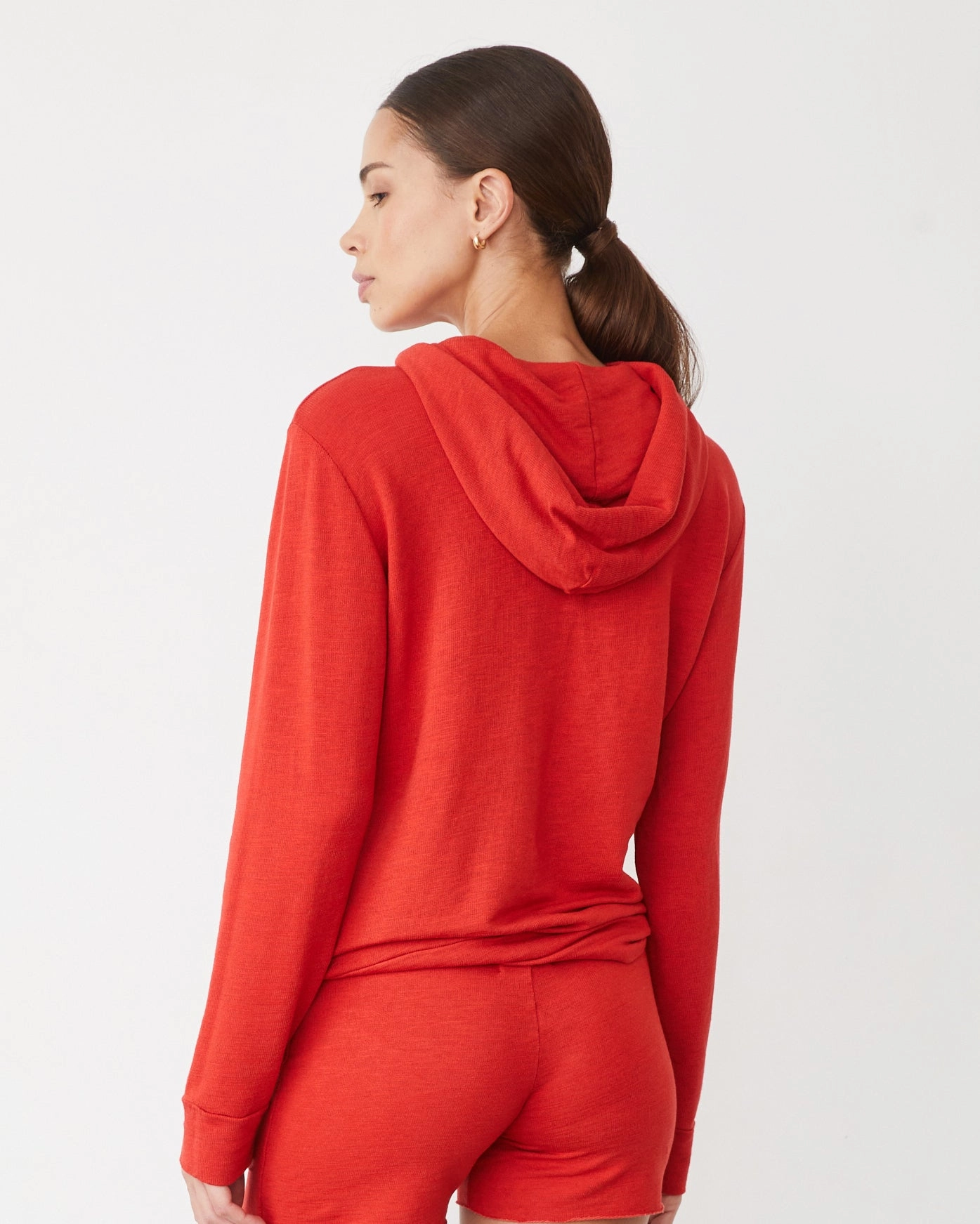 DoubleLayeredShoulders NonScratchyLining Supersoft Pullover Hoody