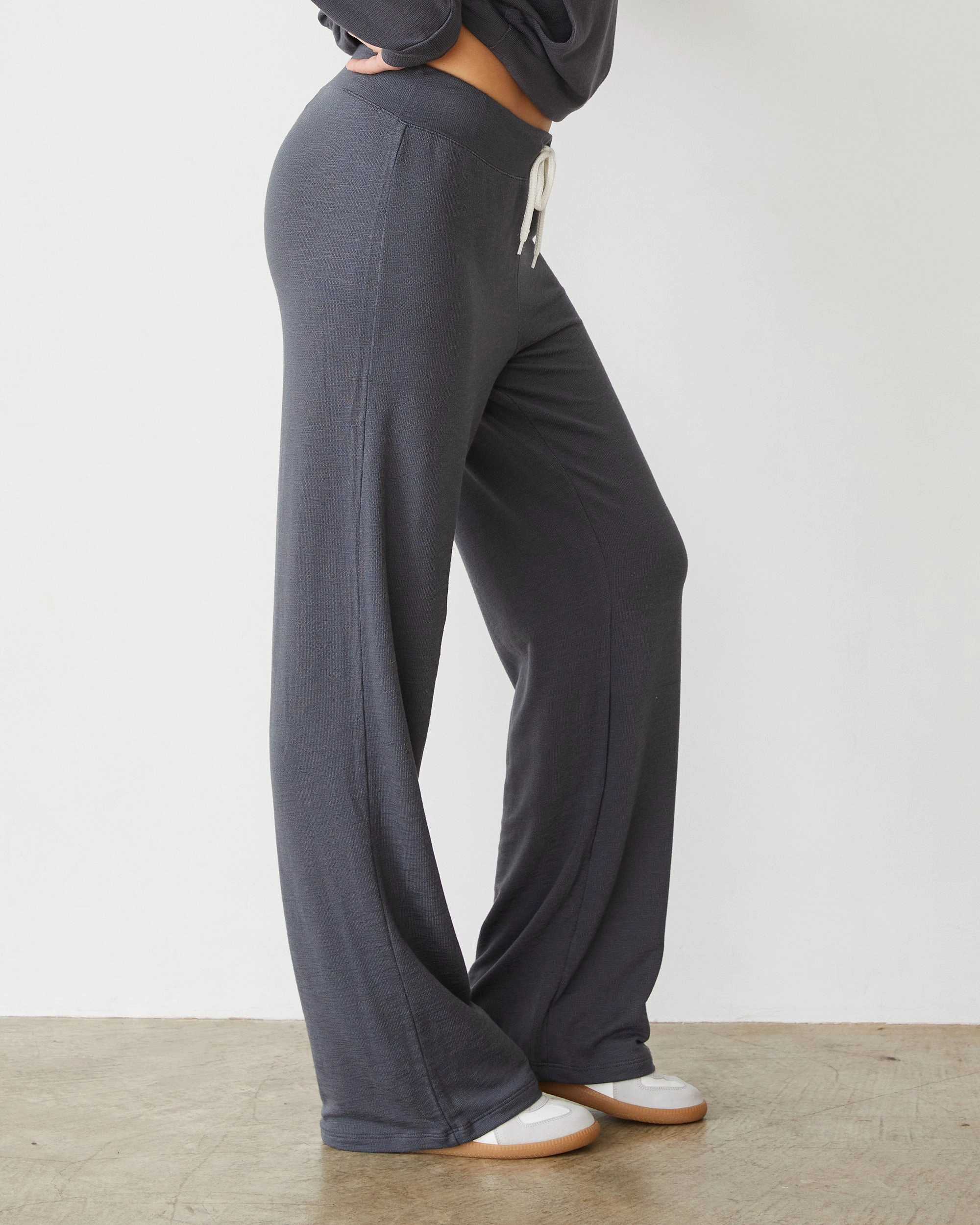 Seam-Free Supersoft Straight Leg Vintage Sweat