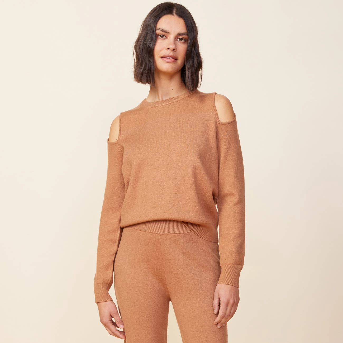 Supersoft Sweater Knit Cut Out Sweatshirt AntiStaticLining MoistureWicking