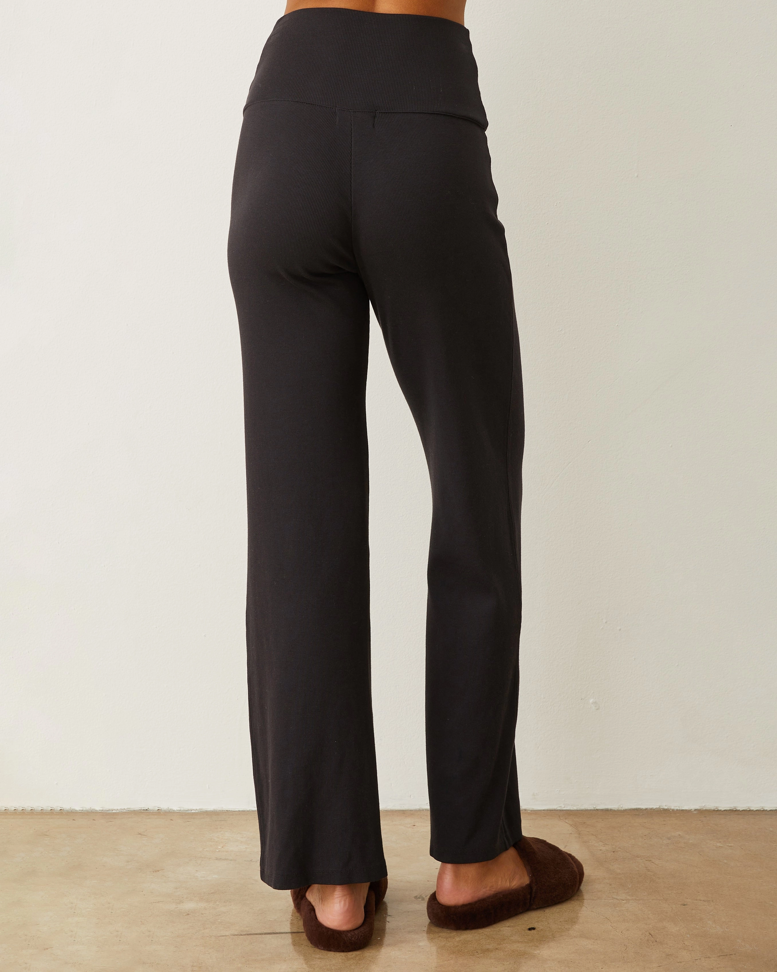 Active Comfort Fit Flatlock Seams Supimaluxe Rib Flare Pant