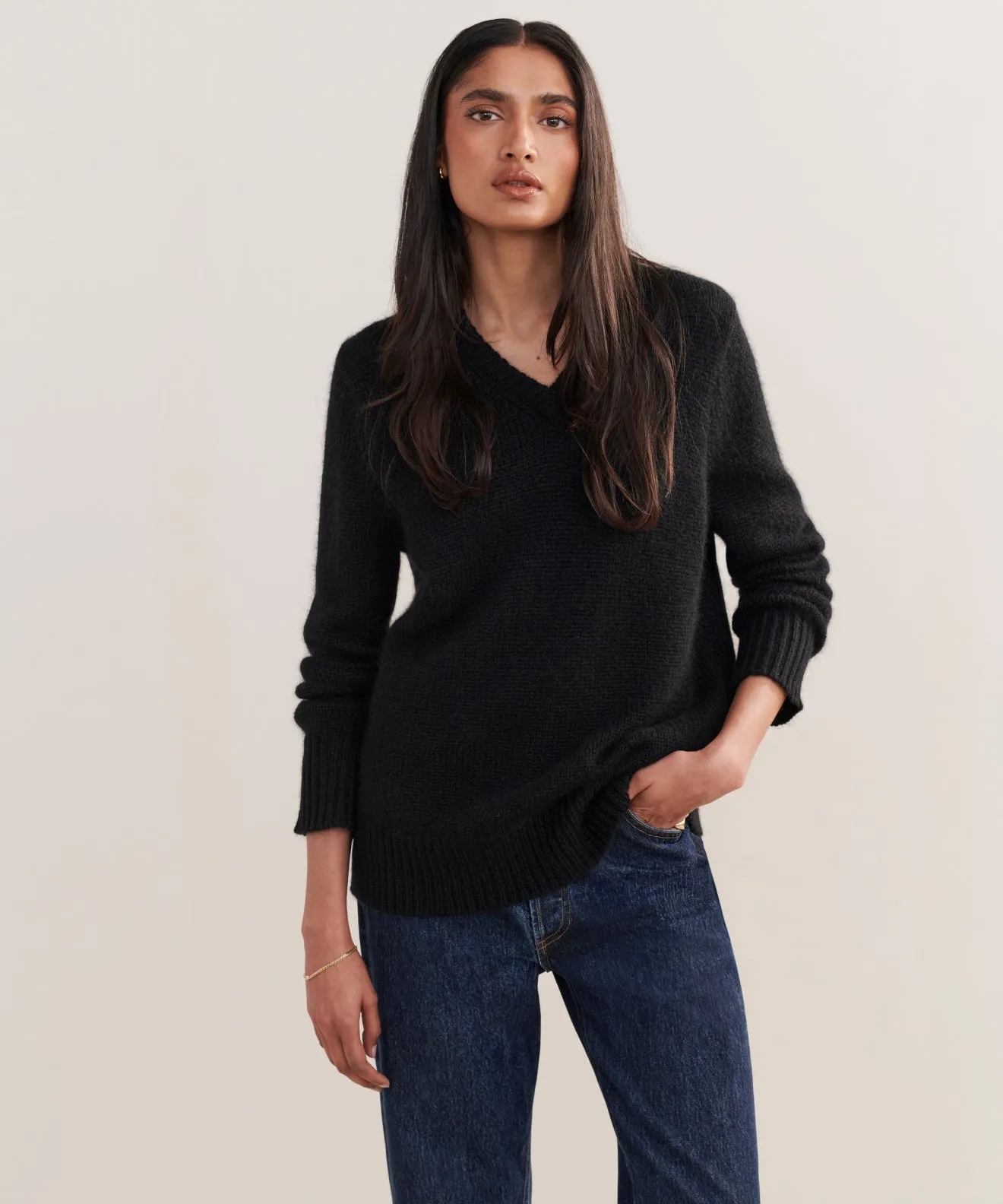 Cashmere Kate V-Neck BondedSeamTechnology
