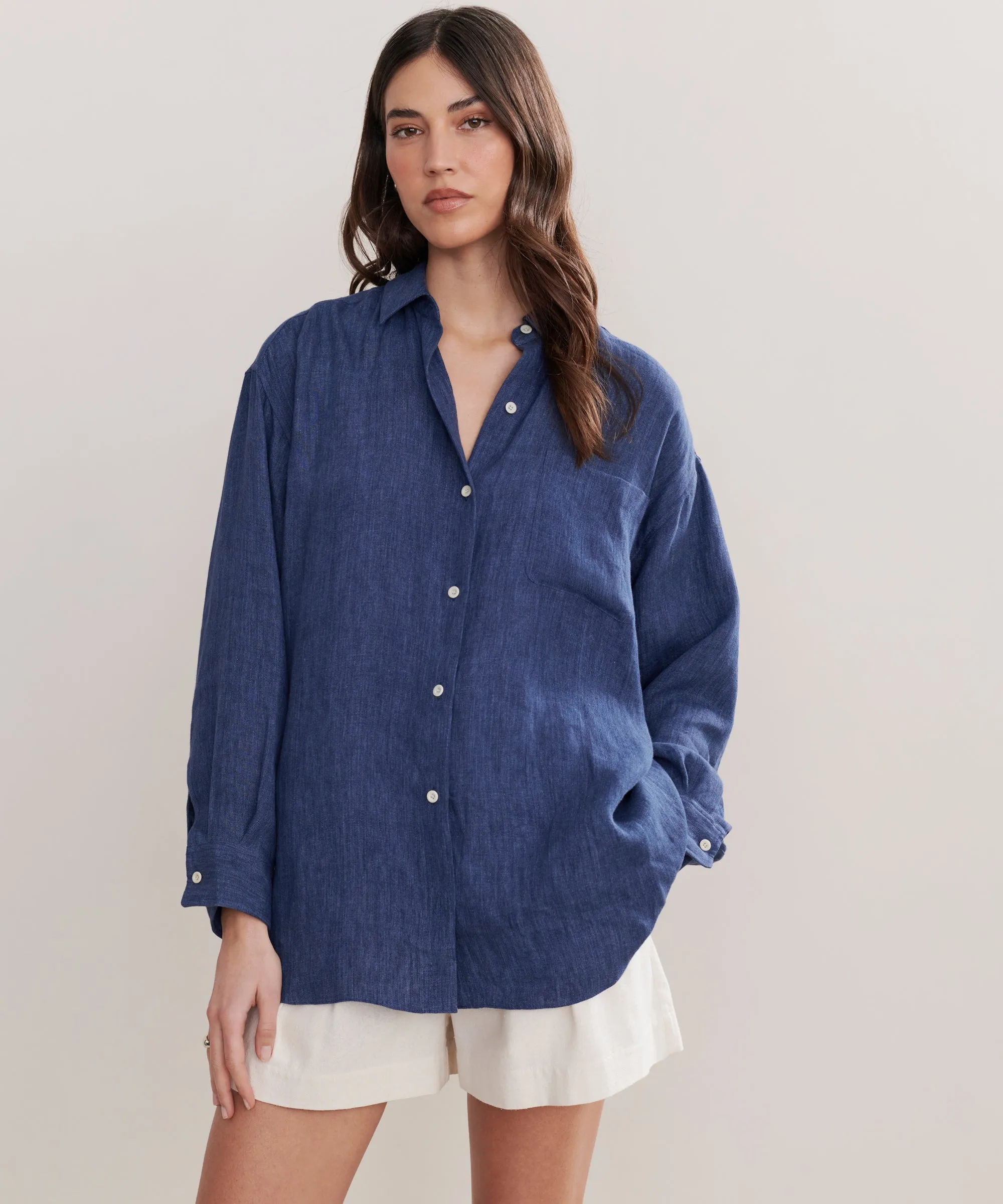 Relaxed Oversized Shirt AntiOdor MoistureWicking Material