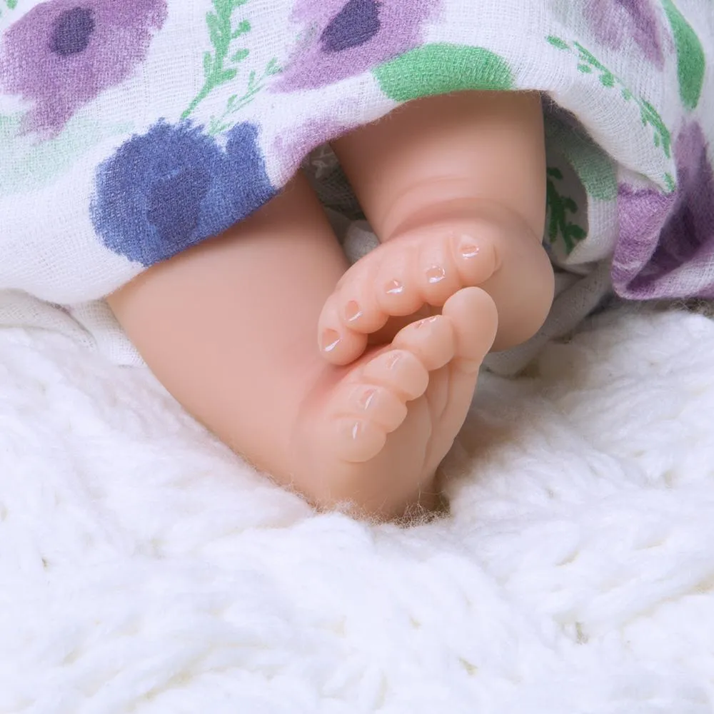 Sweet Swaddlers: Sleeping Lilac