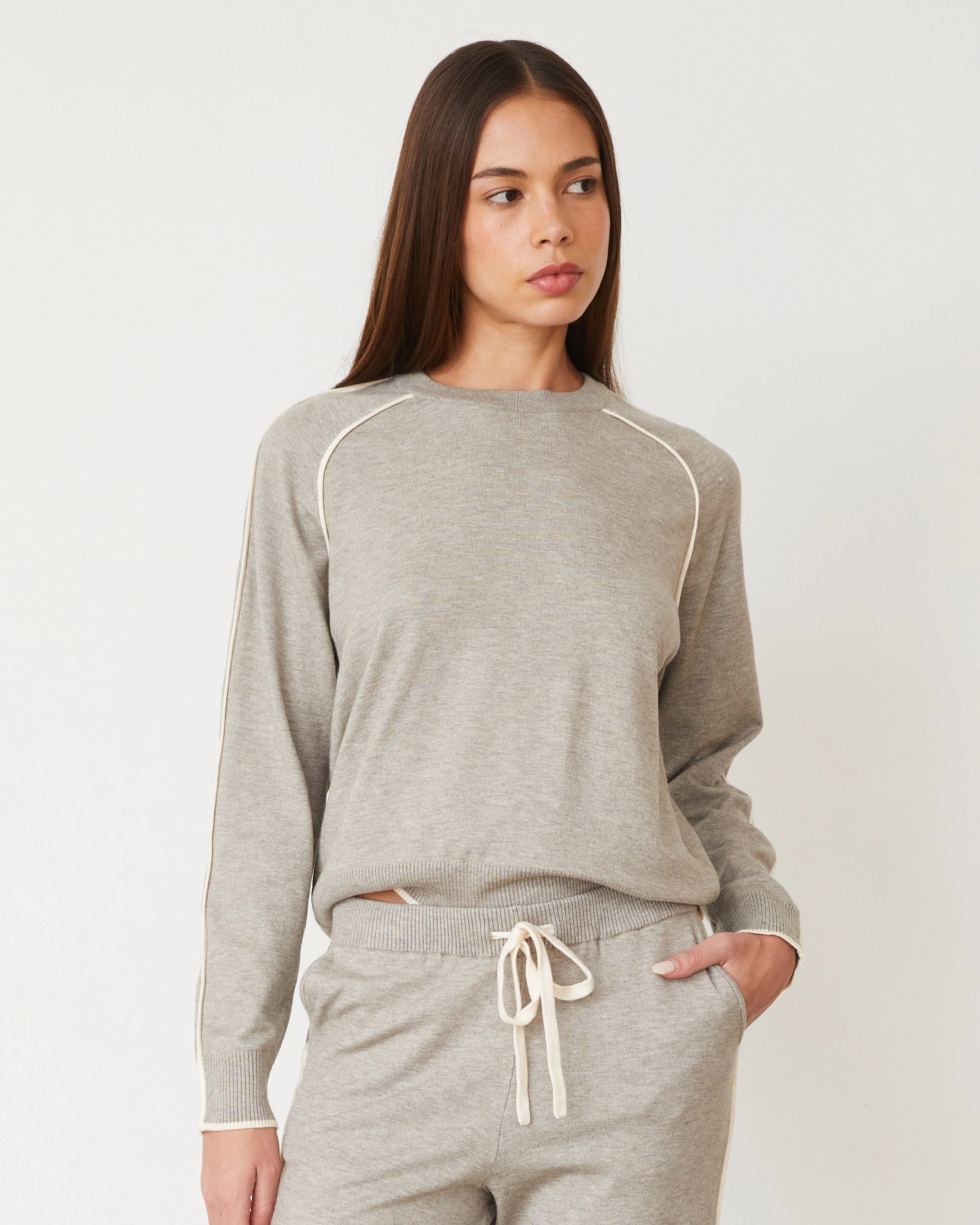 Elasticated Trim Lightknit Sweater With Contrast Piping