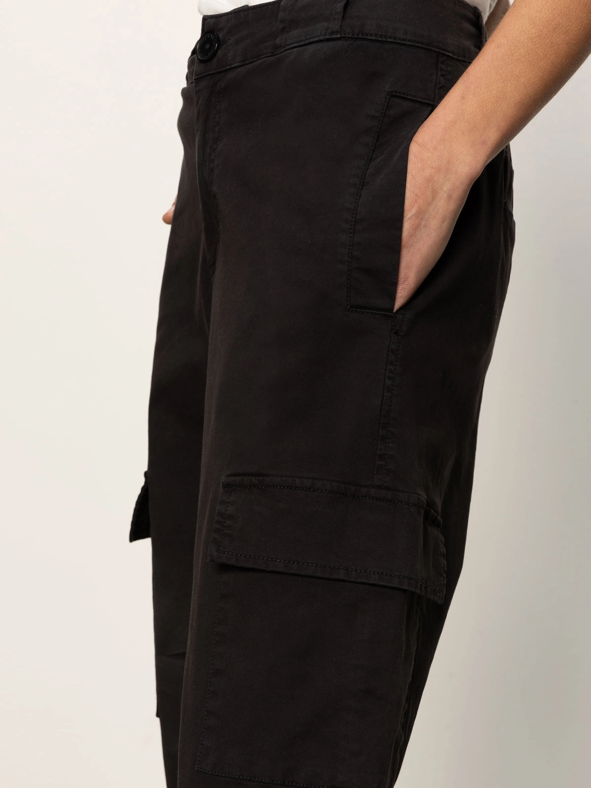 Rayon drape No Iron Take Over Jogger Mid-Rise Pant Black