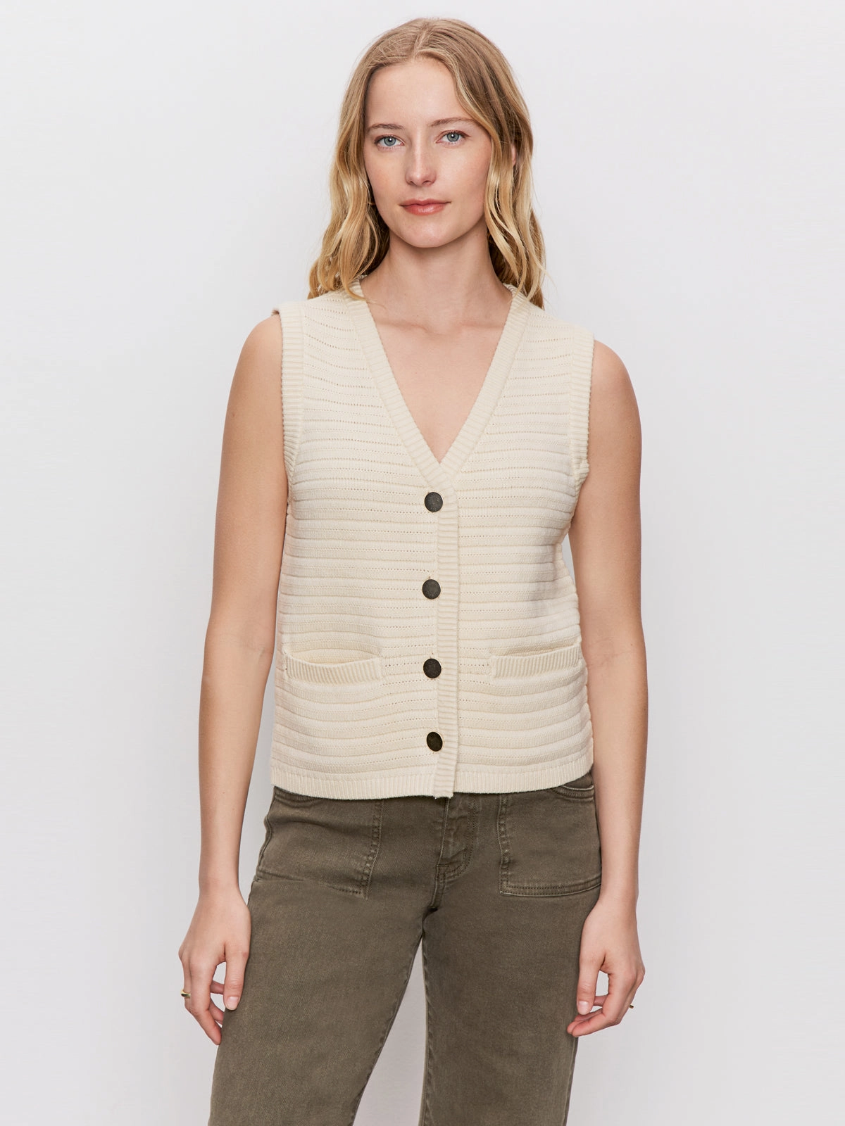 Textured Sweater Vest Macrame Casual Cool Timeless Feel
