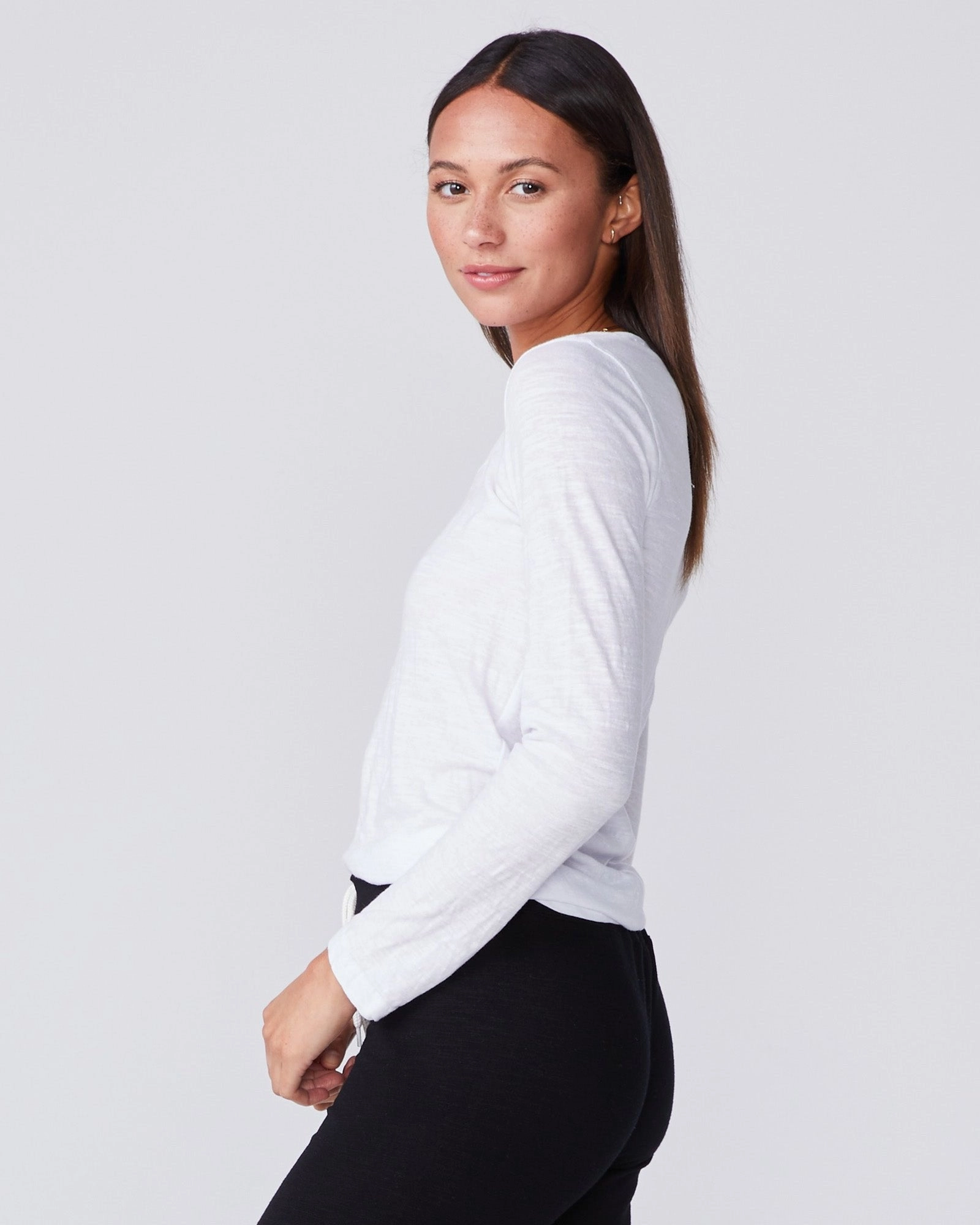 Durable Double Stitching Textured Tri-Blend Fitted Long Sleeve Crew