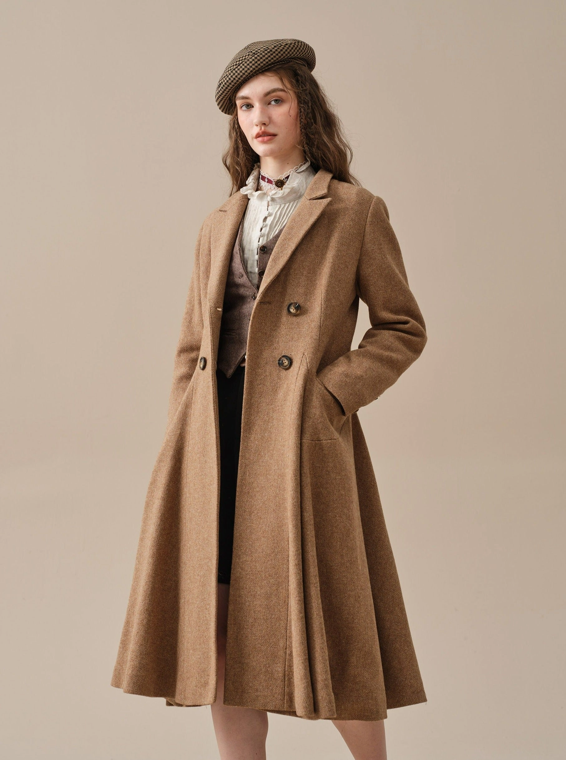 Timeless Edge Vacation Outfit The Roman Holiday 17 | 100% wool classic coat