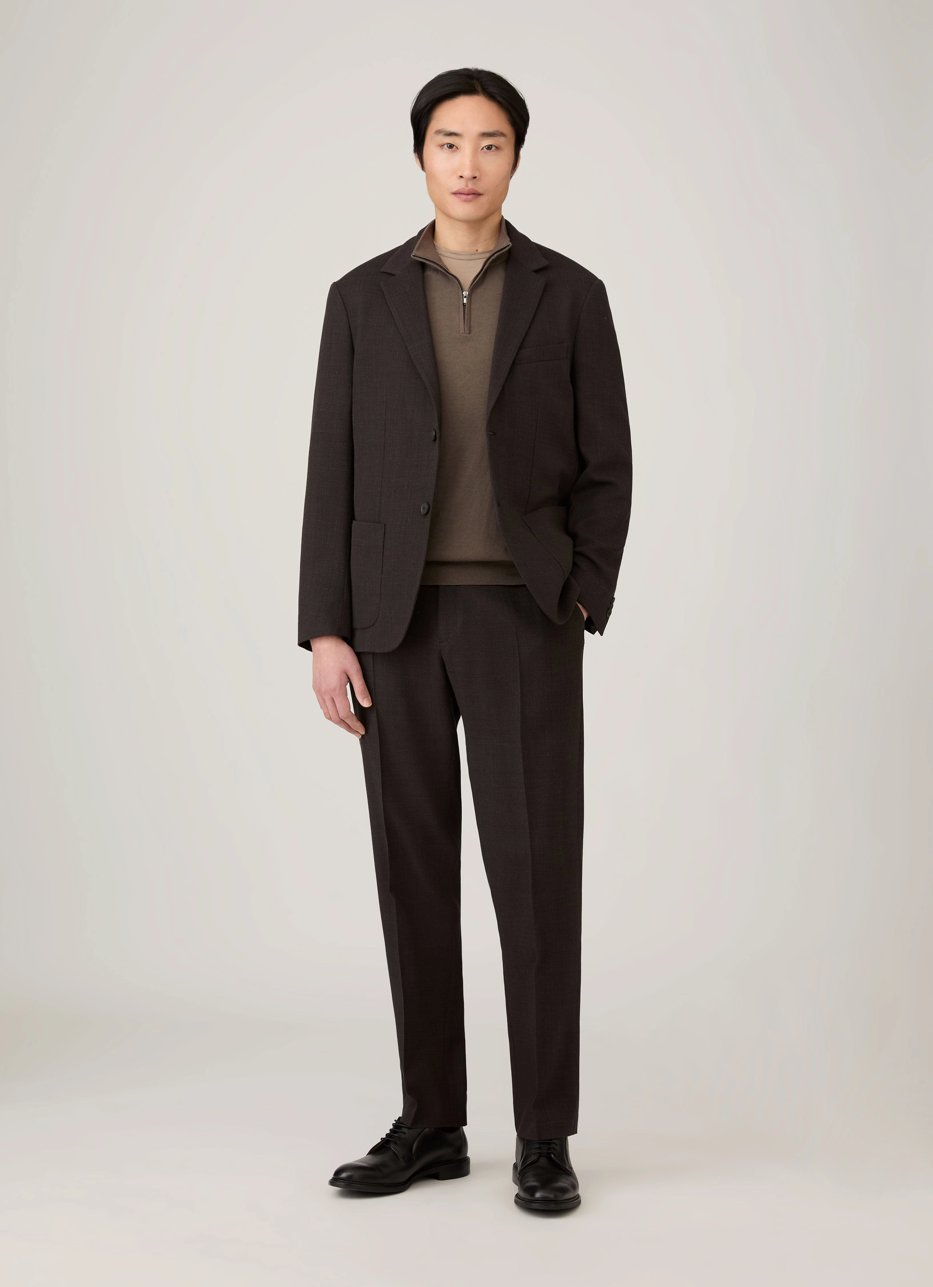 Office Casual Look Recycled Fiber Men's Sea Island Cashmere Half Zip in Bark