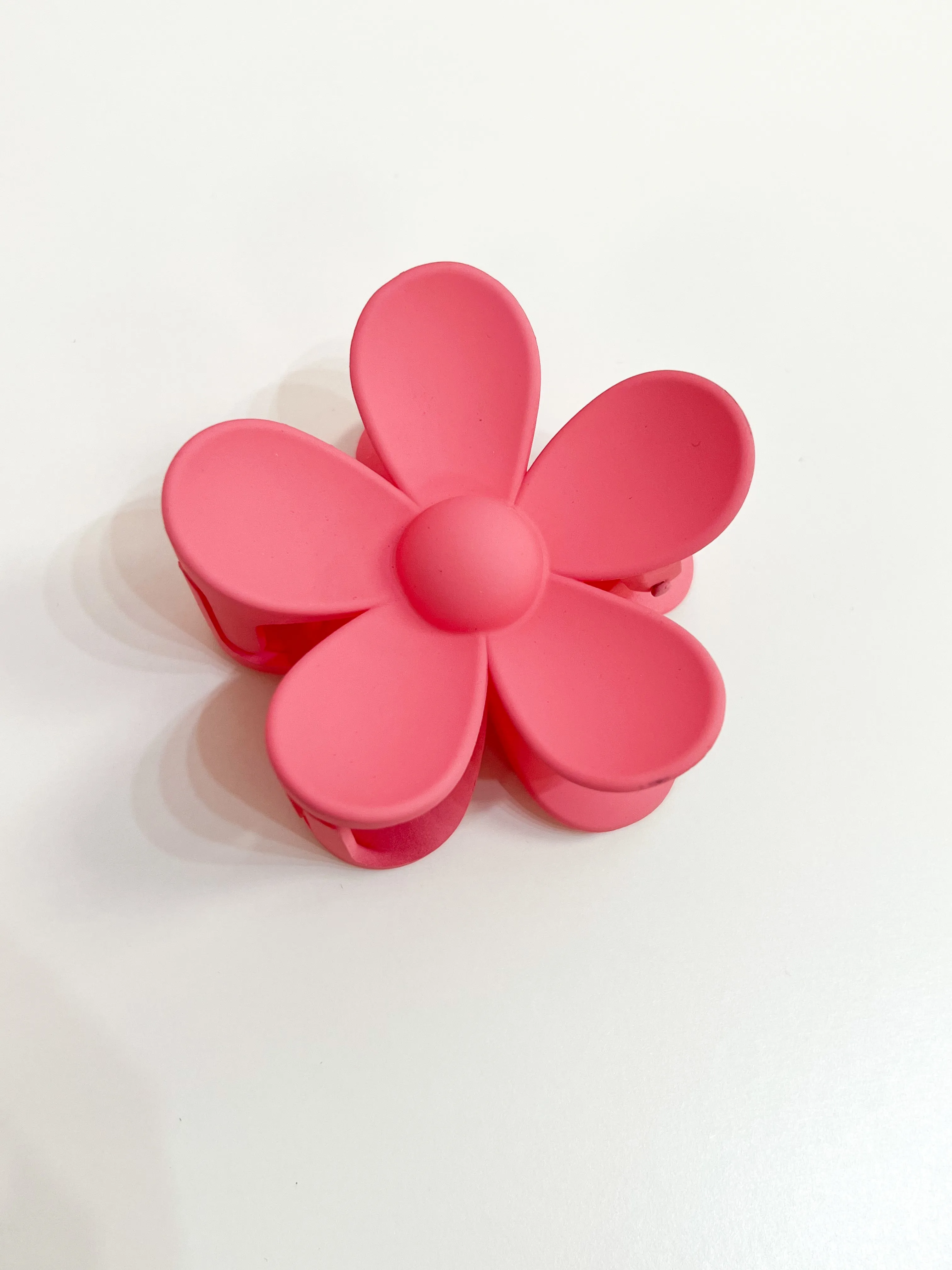 Tia - 3" Flower Hair Claw Clip