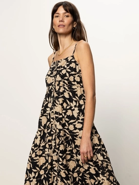 Tiered Picot Dress Bandana Print Unique Fit Tiered Picot Dress Bandana Print Tulle Flow