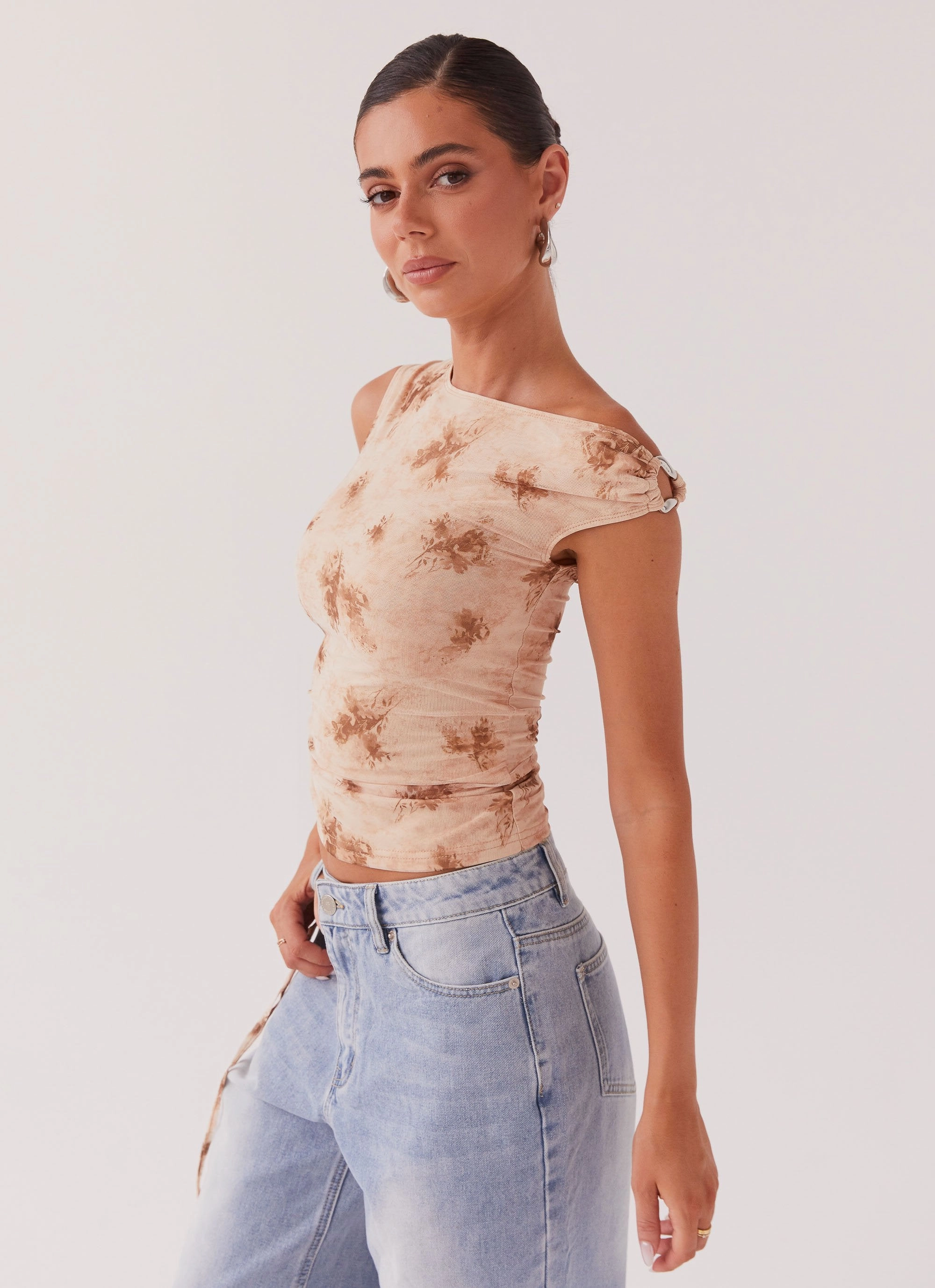 NonRestrictiveCollar Til Sunrise Off The Shoulder Top - Taupe Smoke